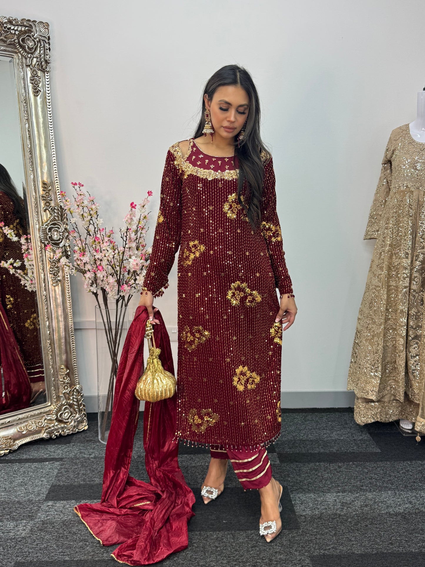 Dil bahar - Cutdana Velvet - Maroon