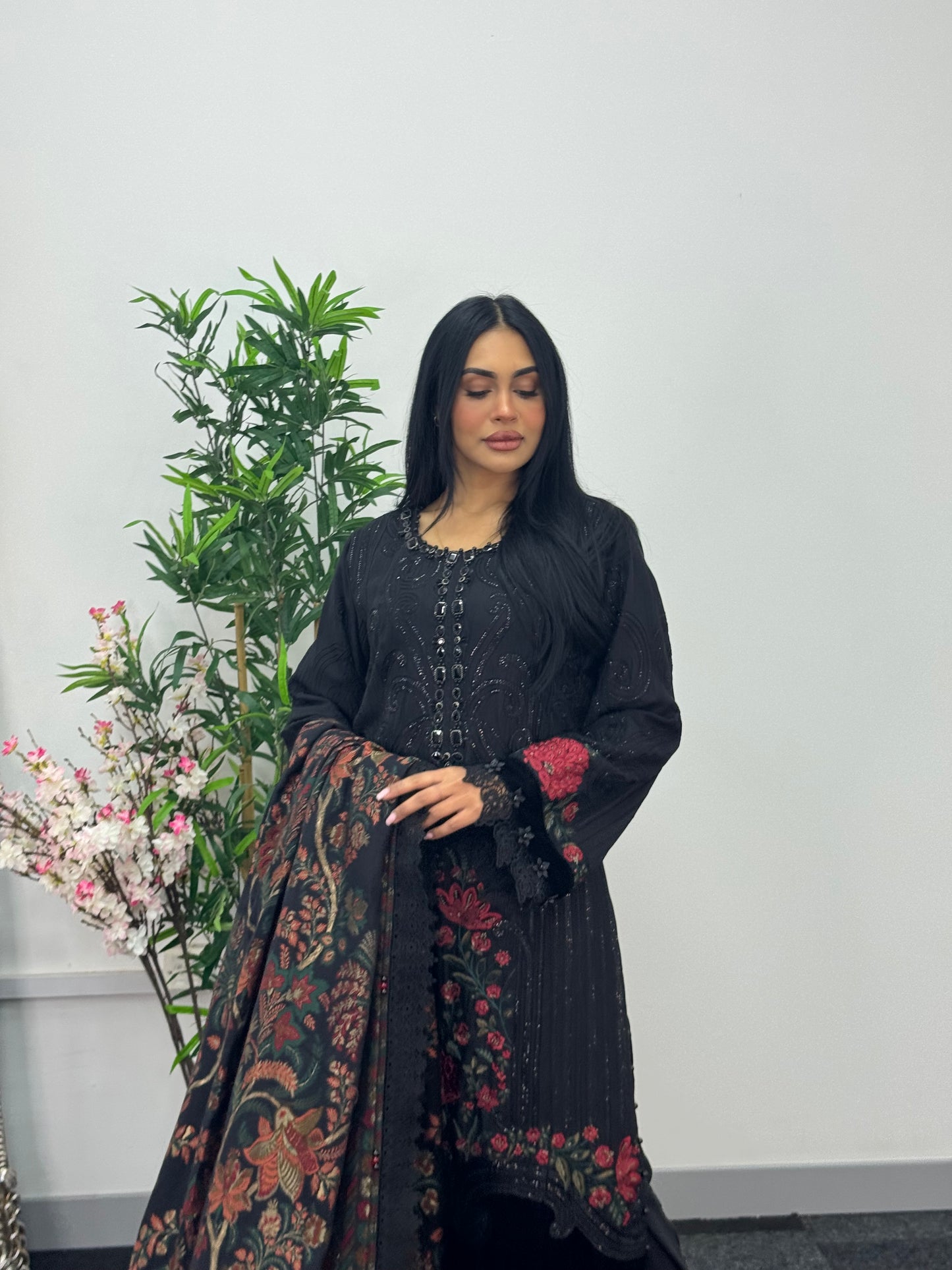 Maria B Luxury Velvet - Black Red