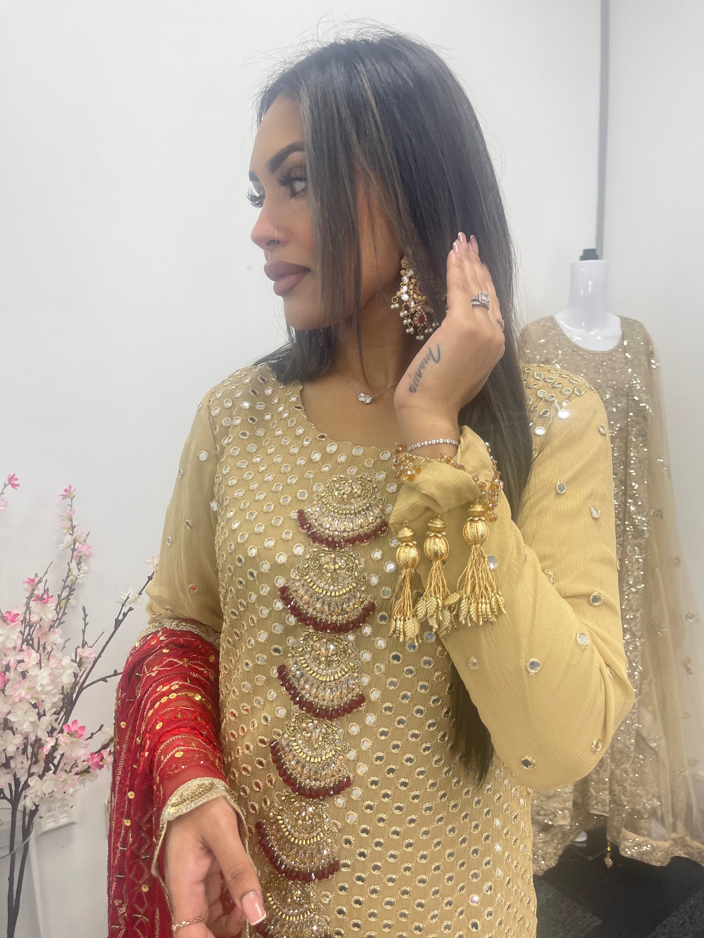 Sassi - Gold - Red - G