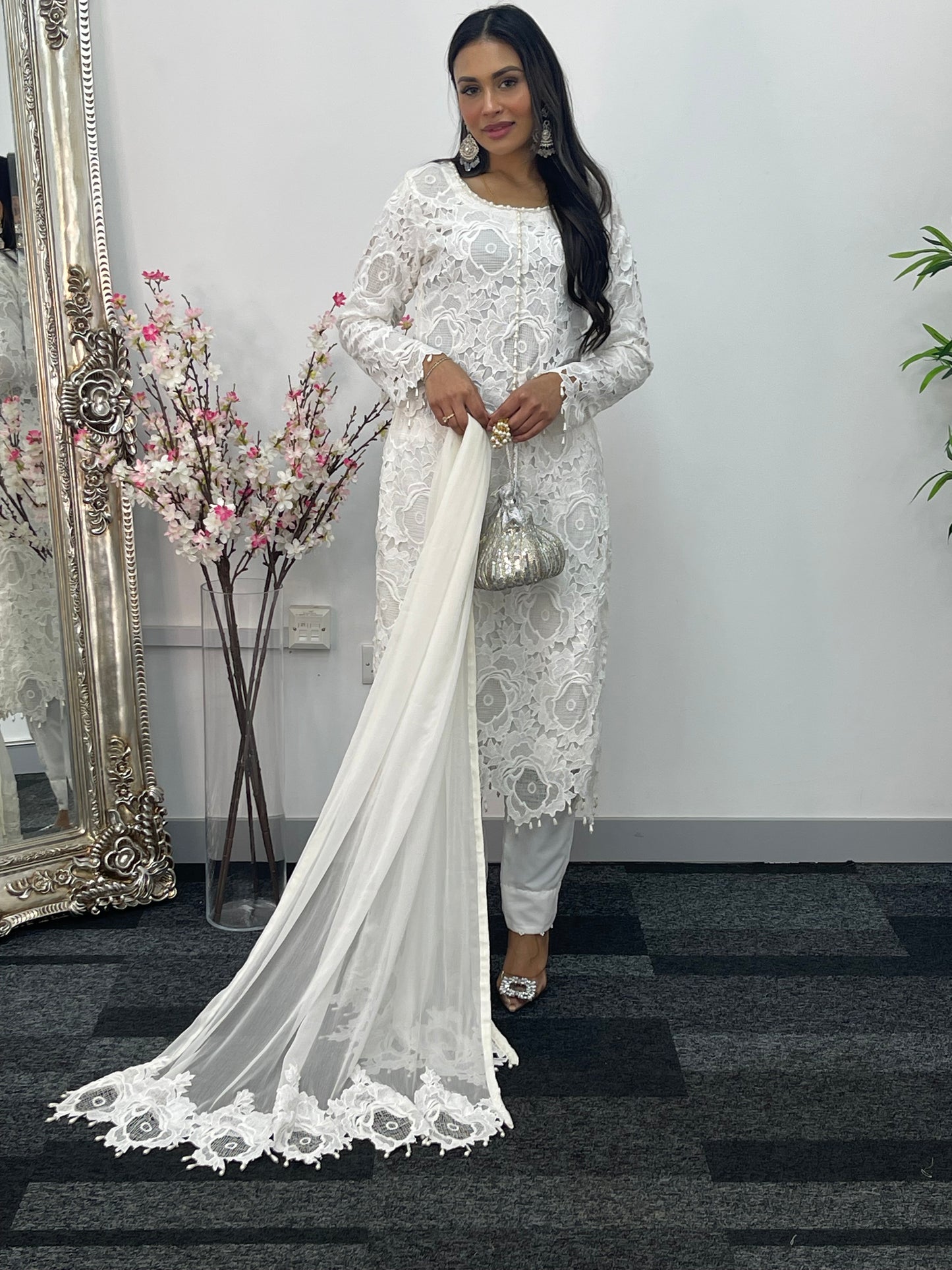 Lacy Crochet - diya - white - dia