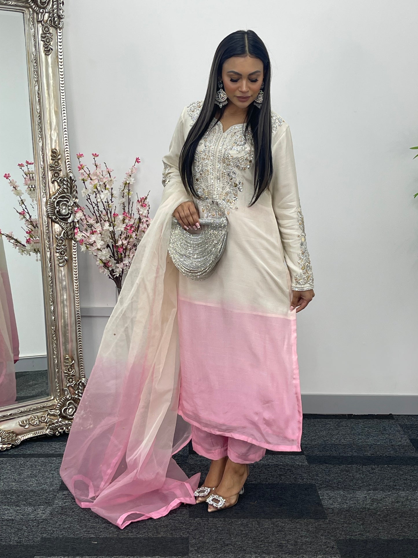 (Pre Order 3/4 Weeks)“Gulaabi” Luxury Outfit - Ombre Pink & Ivory