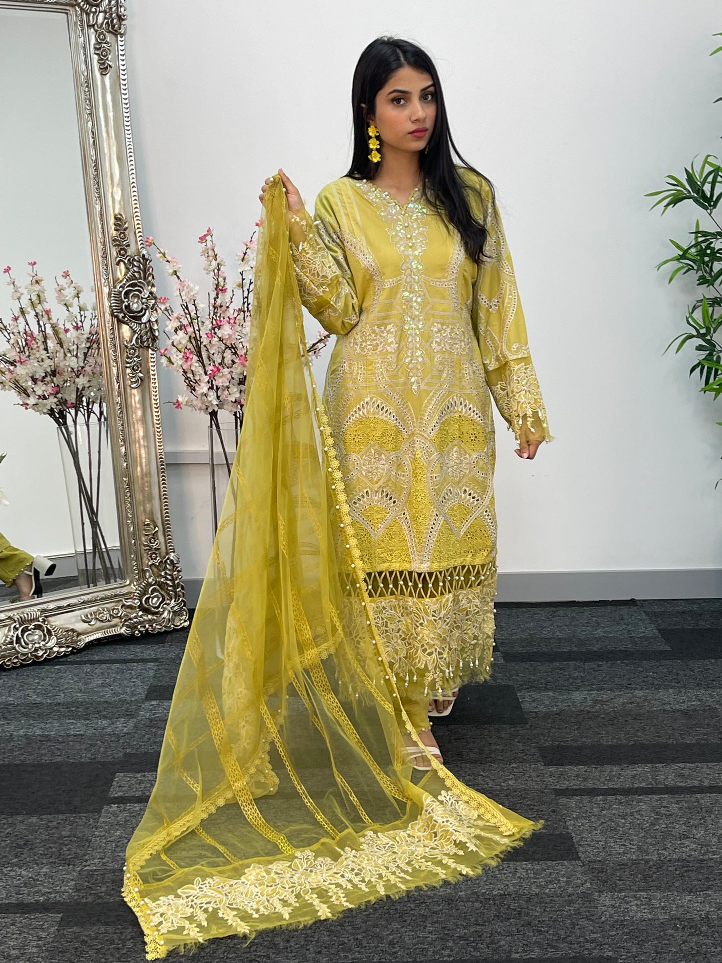 Maria B Inspired - Luxury Lawn 25 -