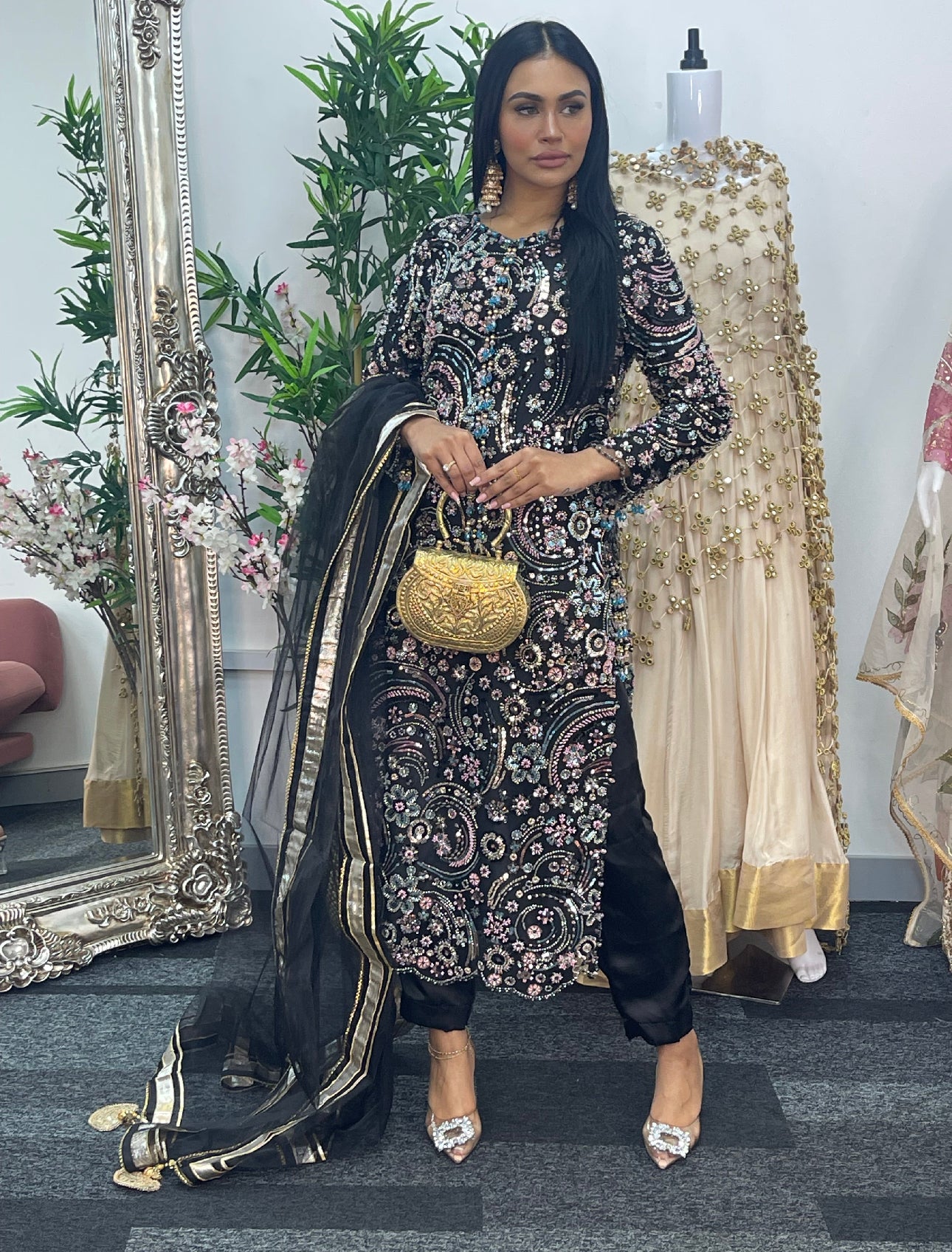 Bindi - Black