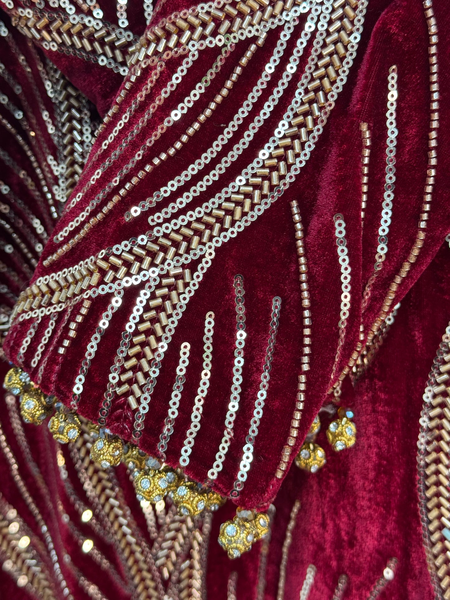 Pia - Cutdana Velvet - Maroon