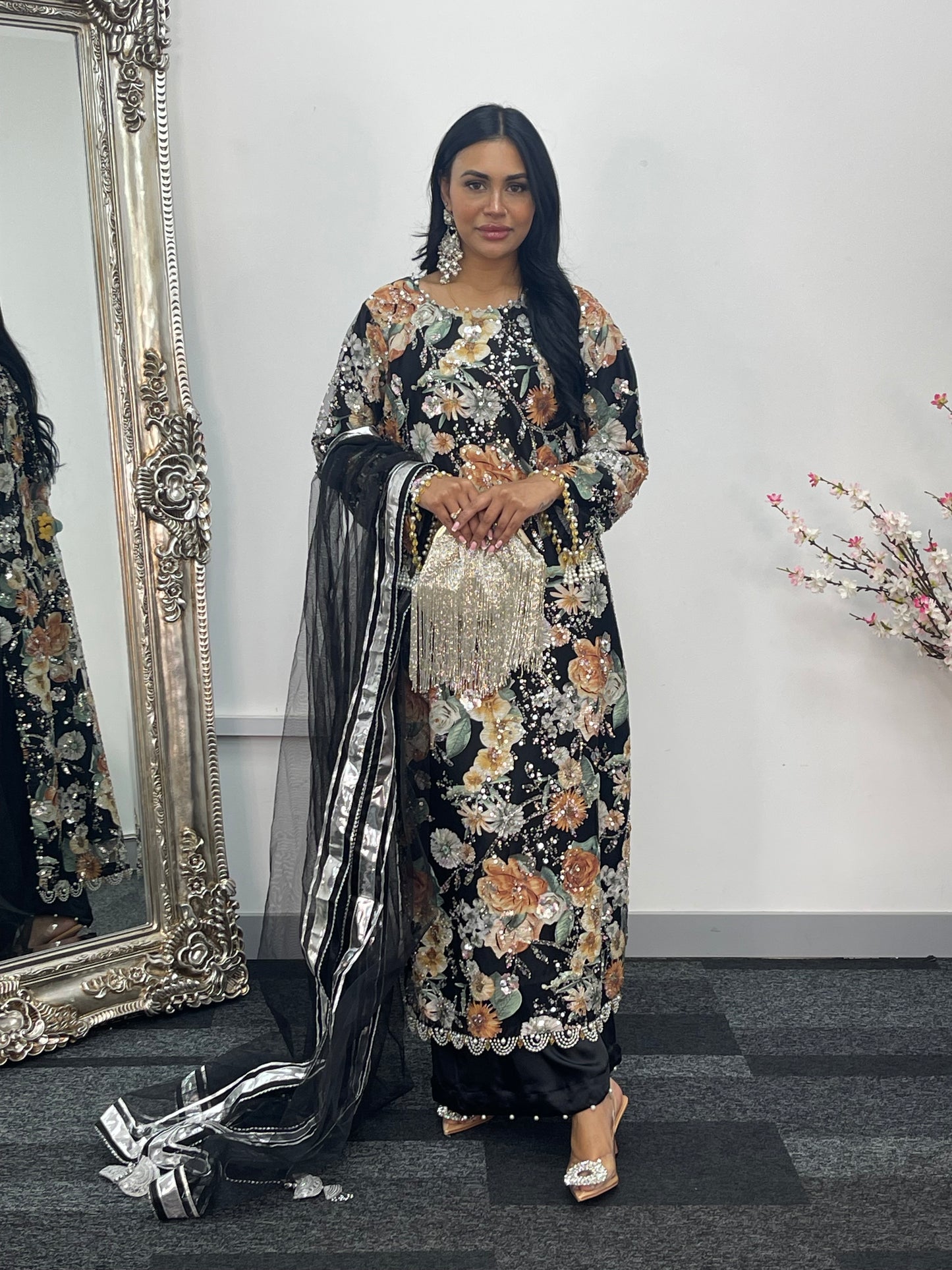 Kareena - Cut Dana Net- Orange- Karina