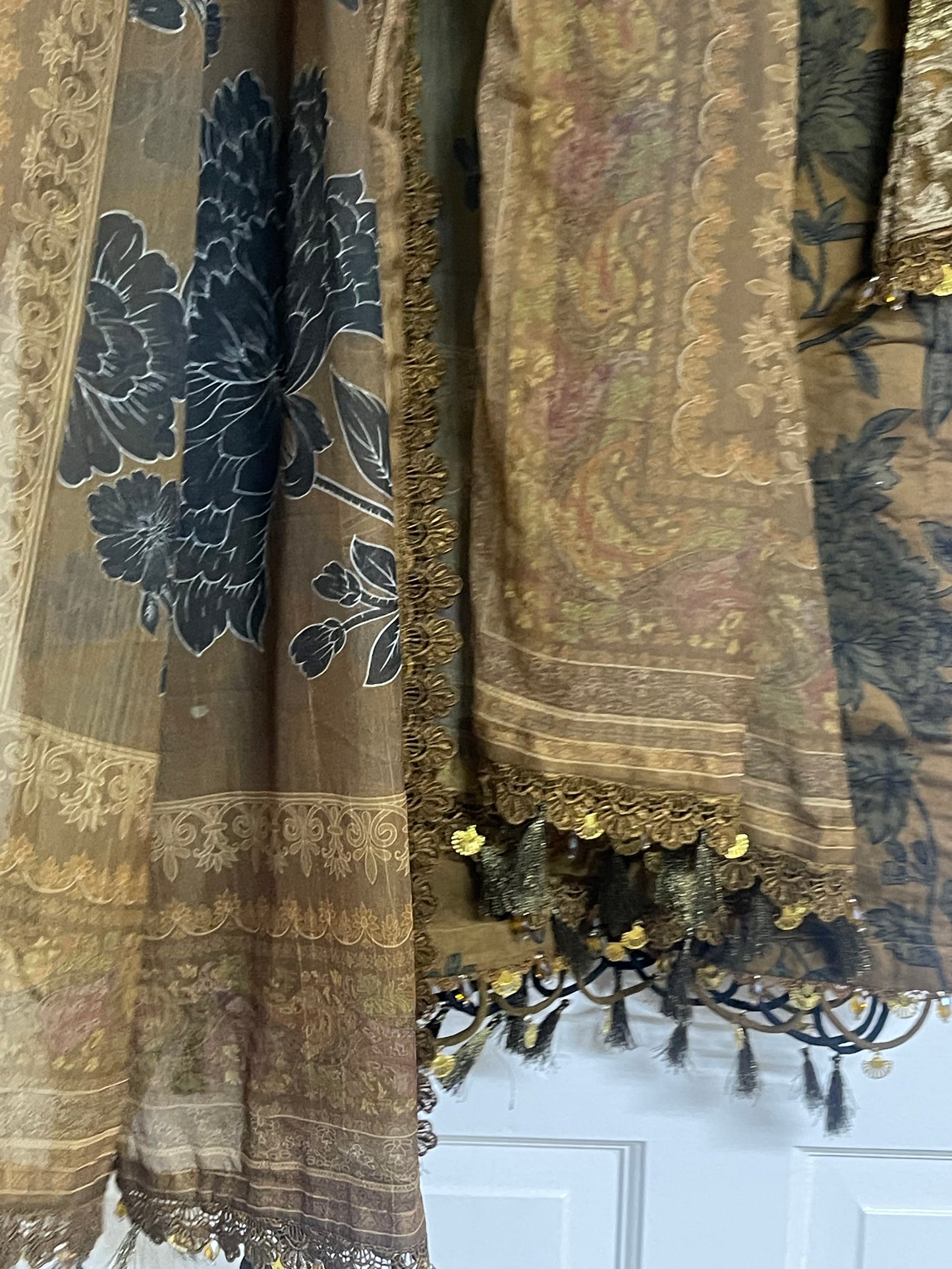 Maria B Inspired - brown - Cambric