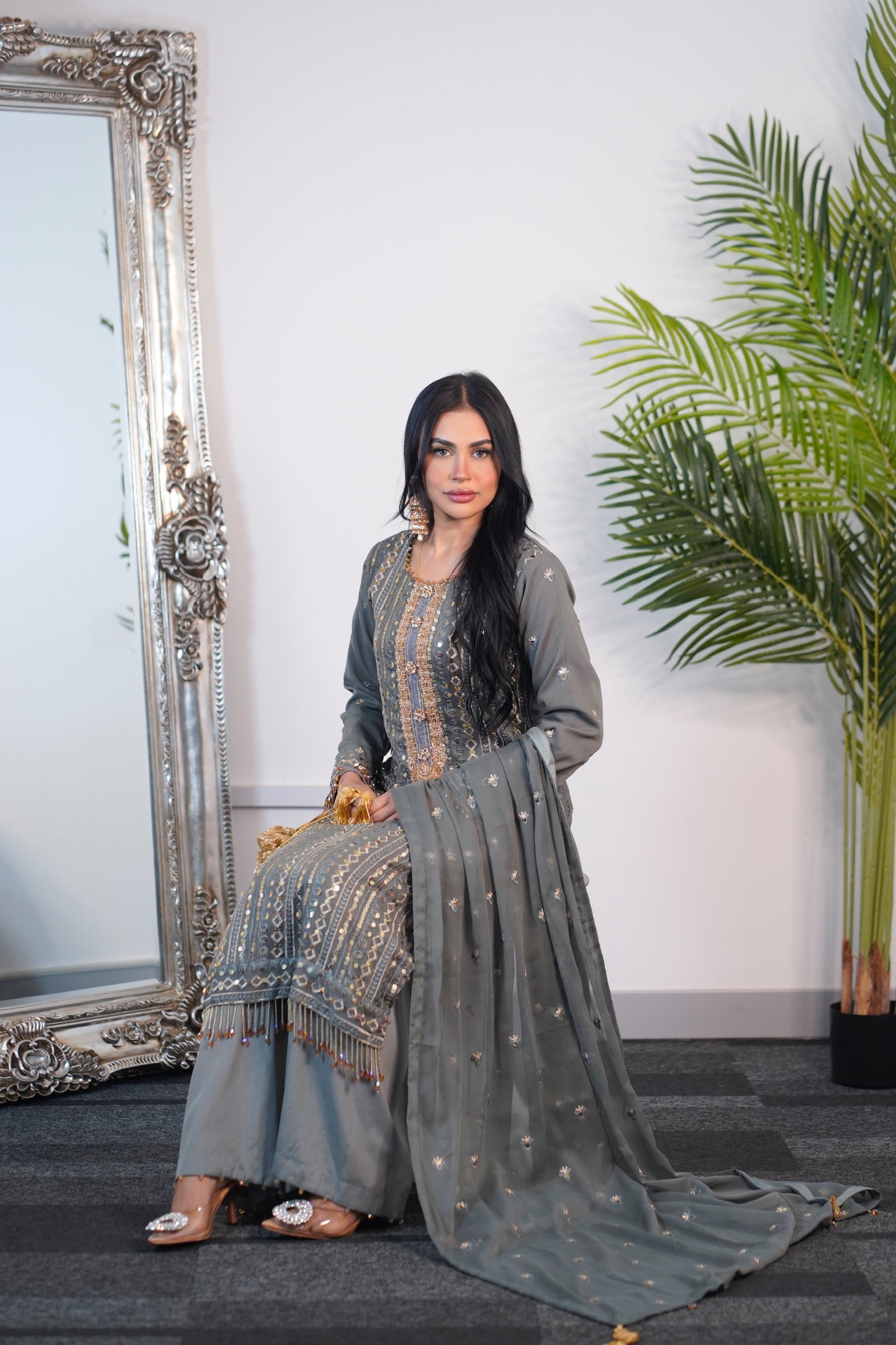 Noori - Cutdana - Gray
