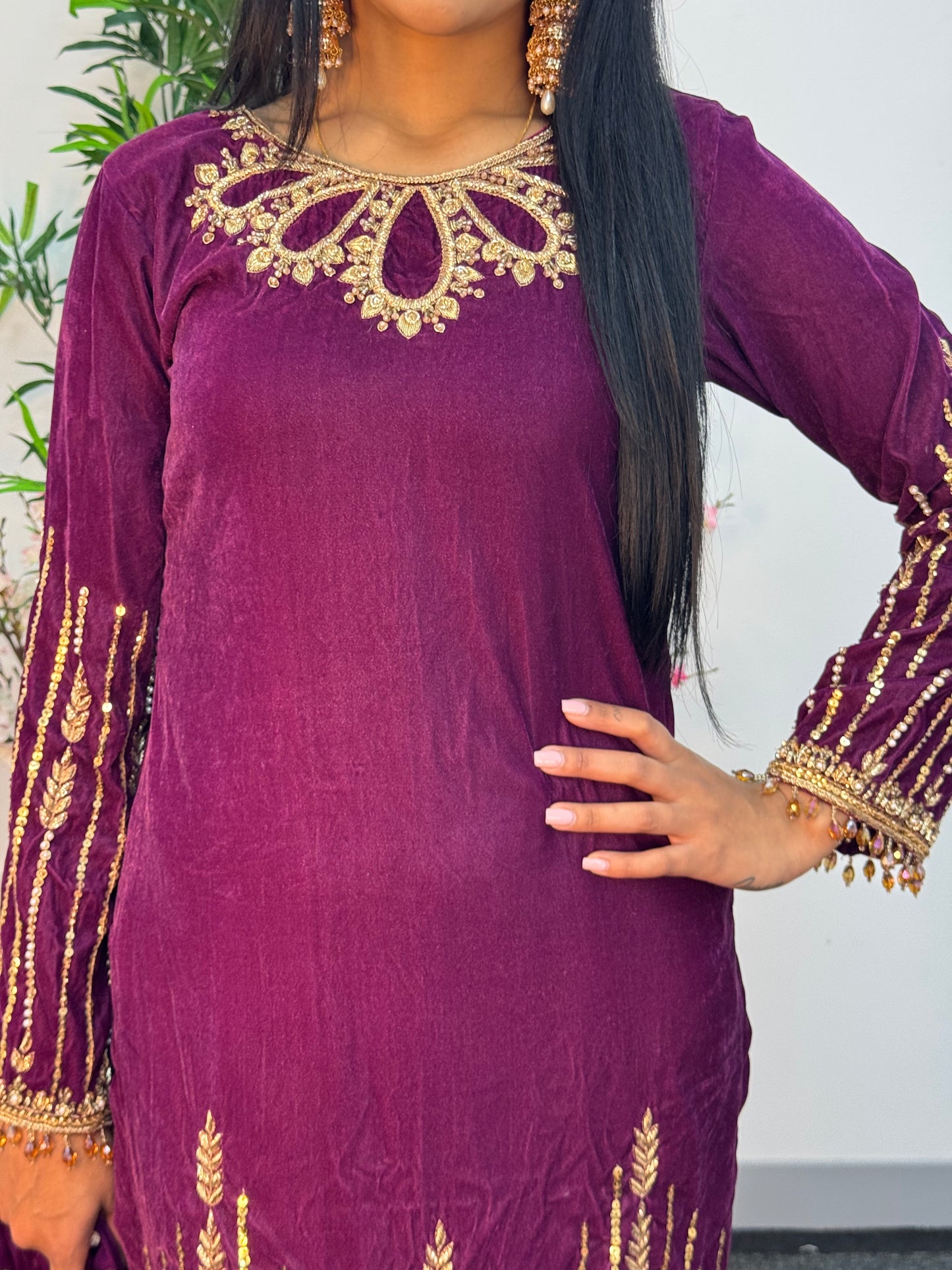 (Preorder 4 weeks) Khawab - Plum Velvet Pret -