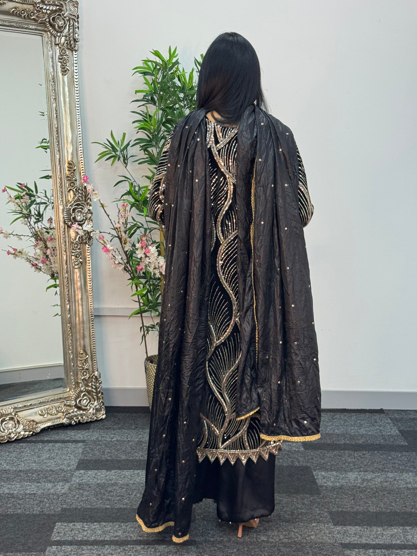 Pia - Cutdana Velvet - Black