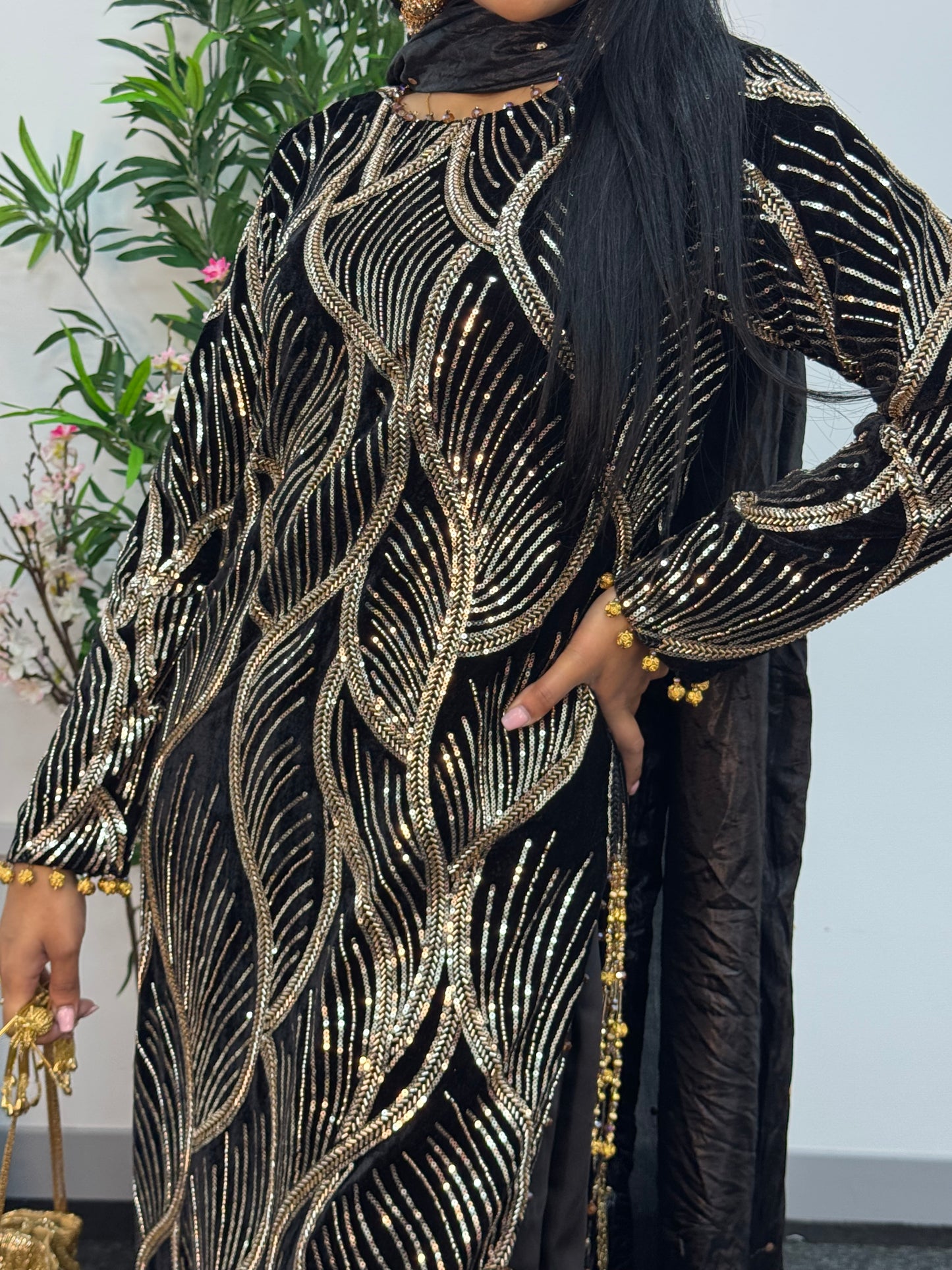 Pia - Cutdana Velvet - Black