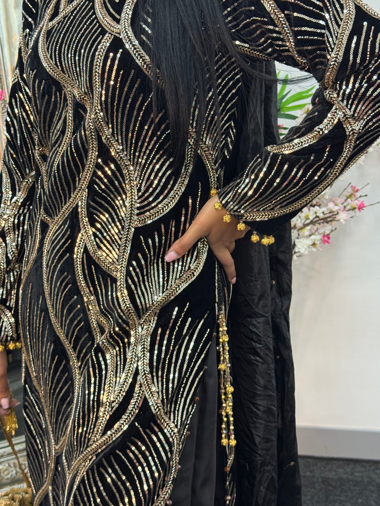 Pia - Cutdana Velvet - Black