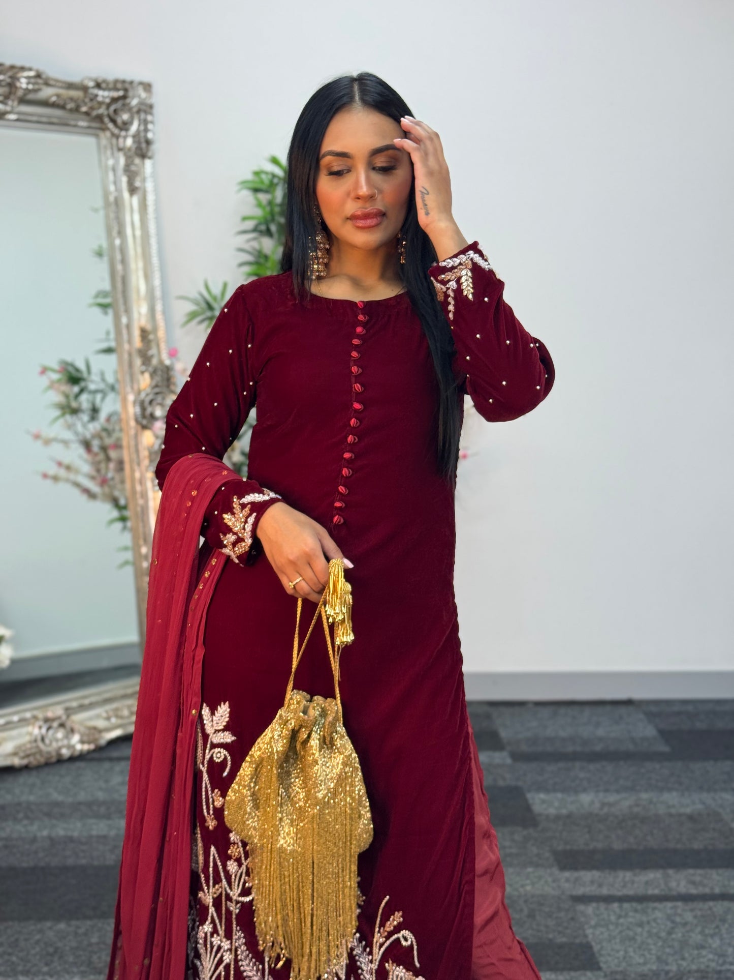 (Pre Order 3/4 Weeks) “Ayeza”Velvet - Maroon