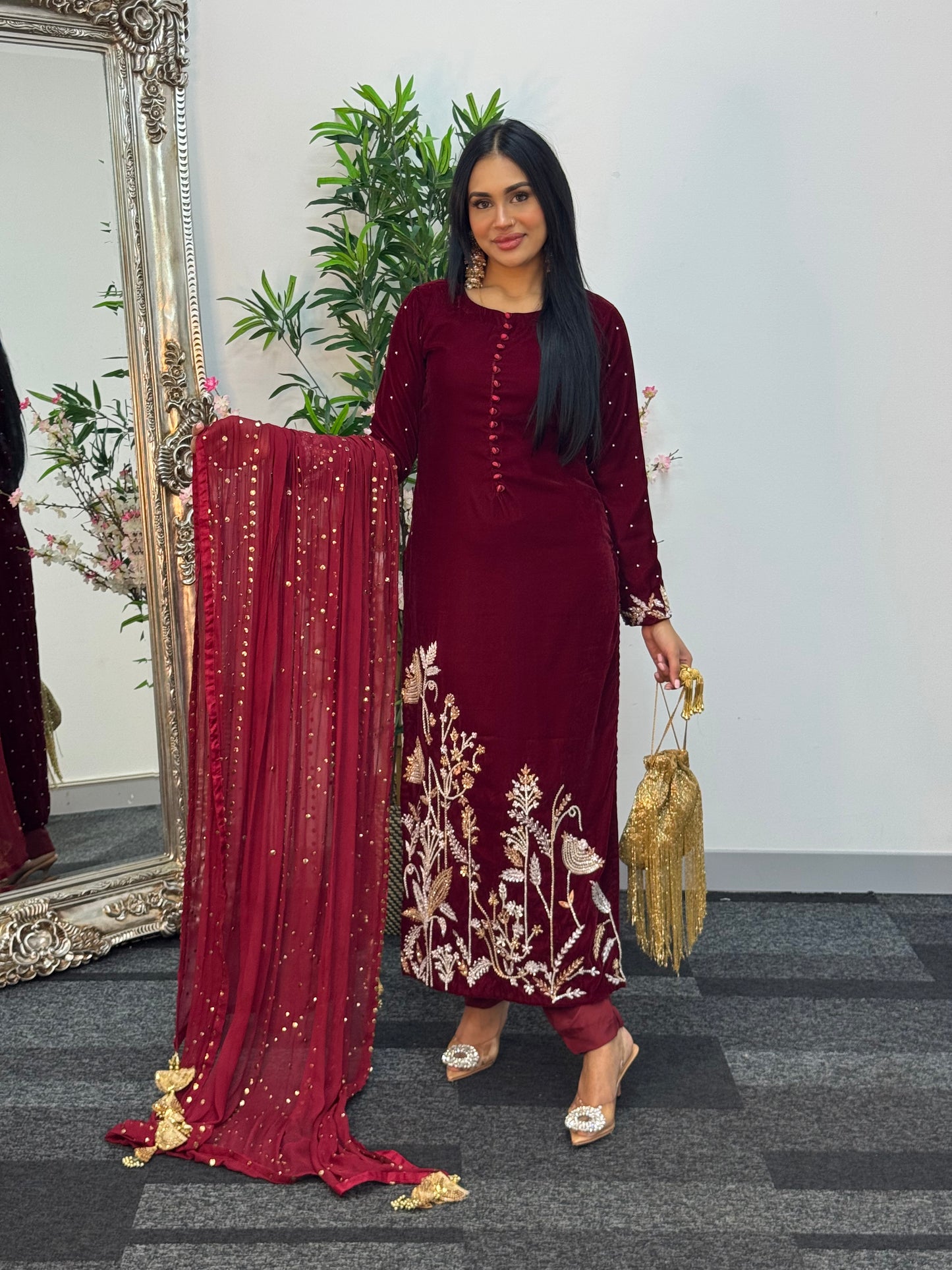 (Pre Order 3/4 Weeks) “Ayeza”Velvet - Maroon