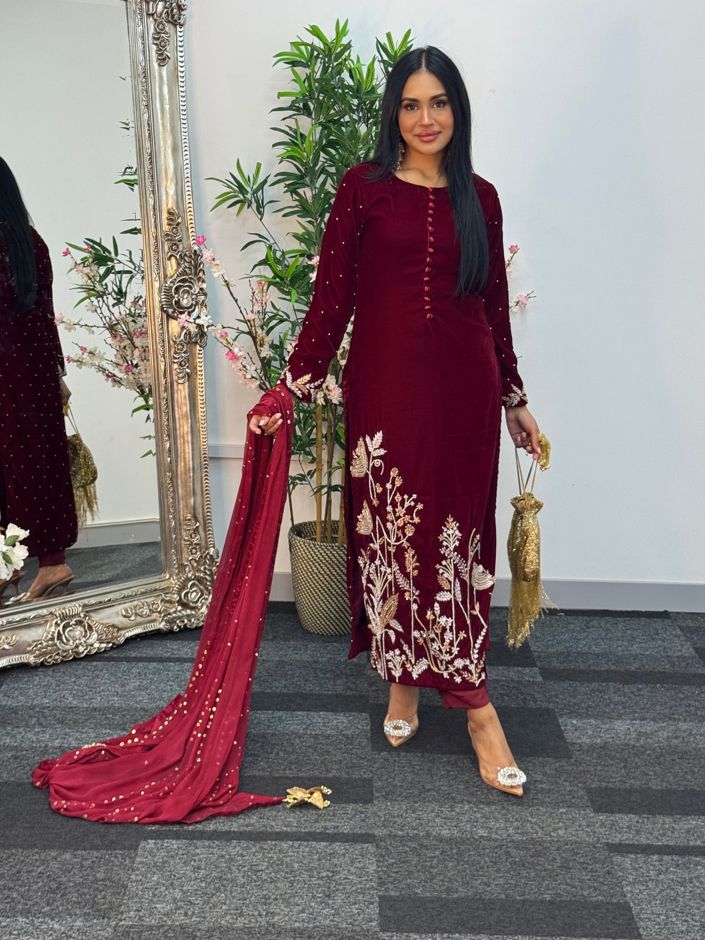 (Pre Order 3/4 Weeks) “Ayeza”Velvet - Maroon