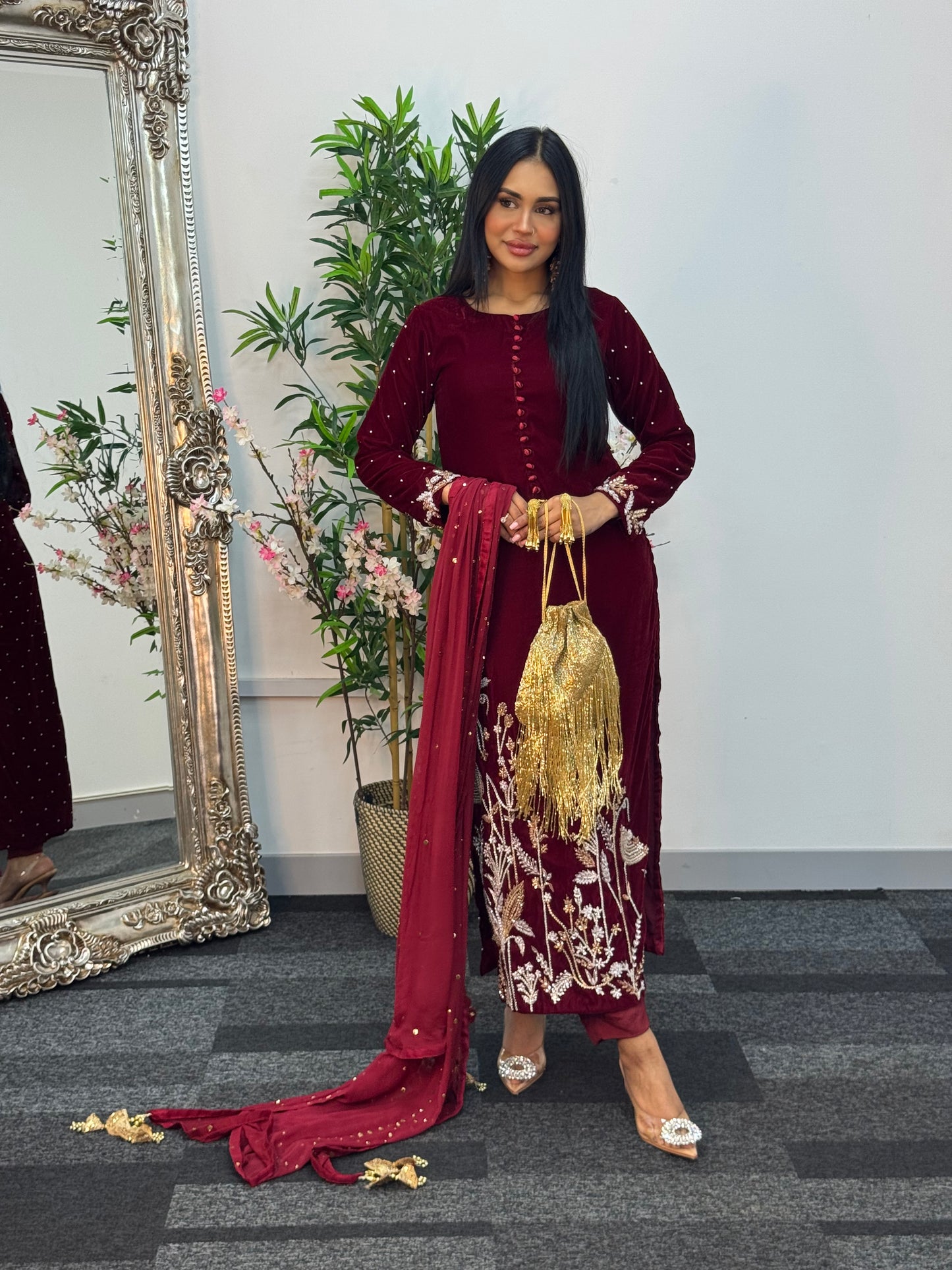 (Pre Order 3/4 Weeks) “Ayeza”Velvet - Maroon