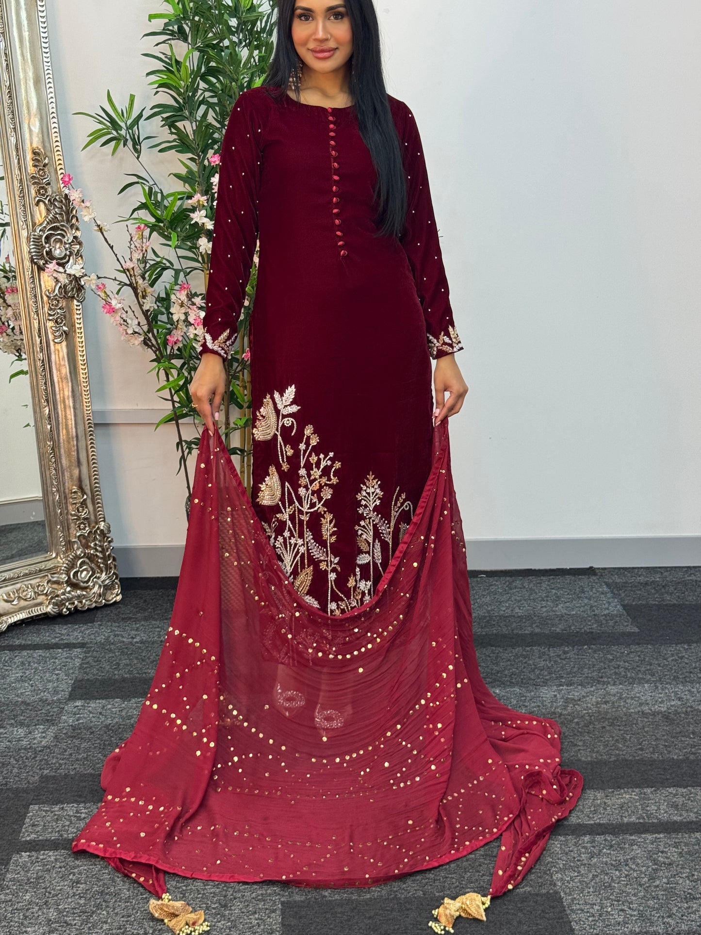 (Pre Order 3/4 Weeks) “Ayeza”Velvet - Maroon