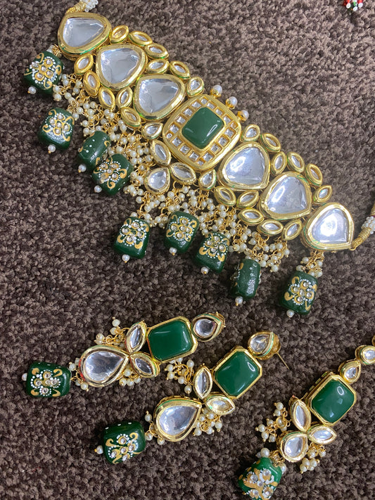 Green reversible jewellery Set