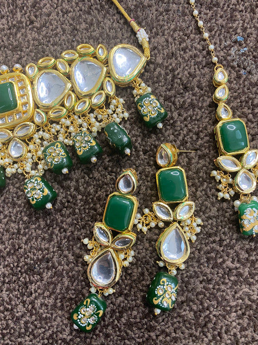 Green reversible jewellery Set