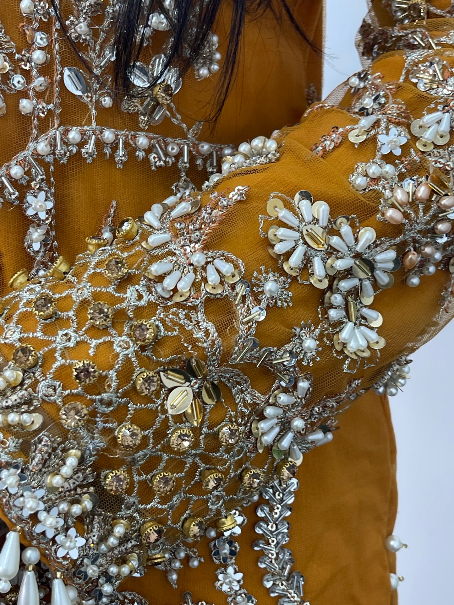 Pakistani Traditional dresses |Mah Para - I