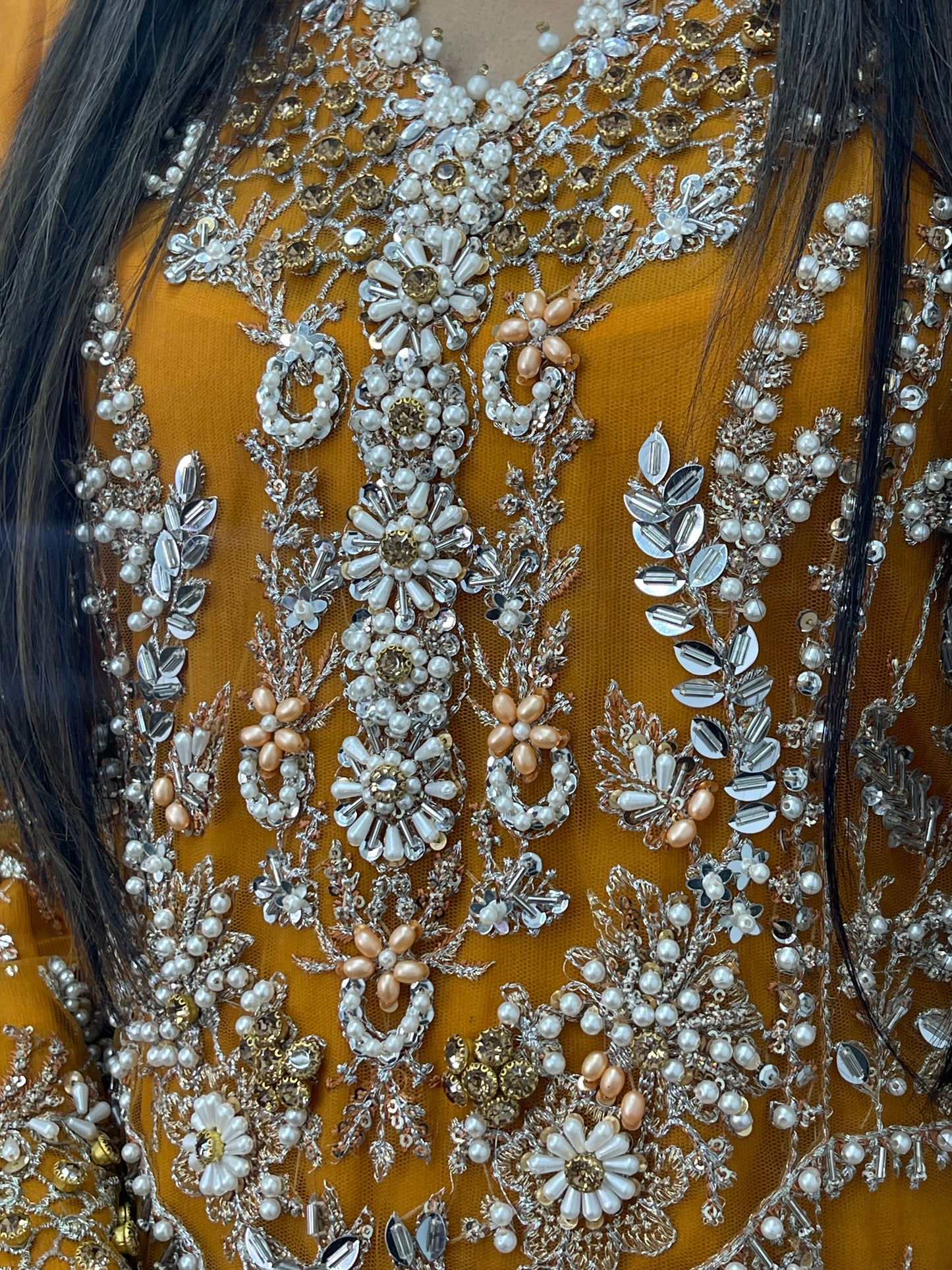 Pakistani Traditional dresses |Mah Para - I