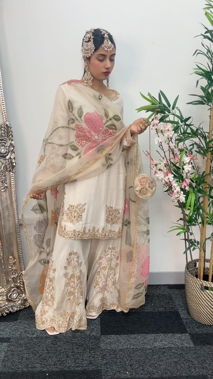 (Preorder 4 weeks) - ISHQ - Off white - Cream