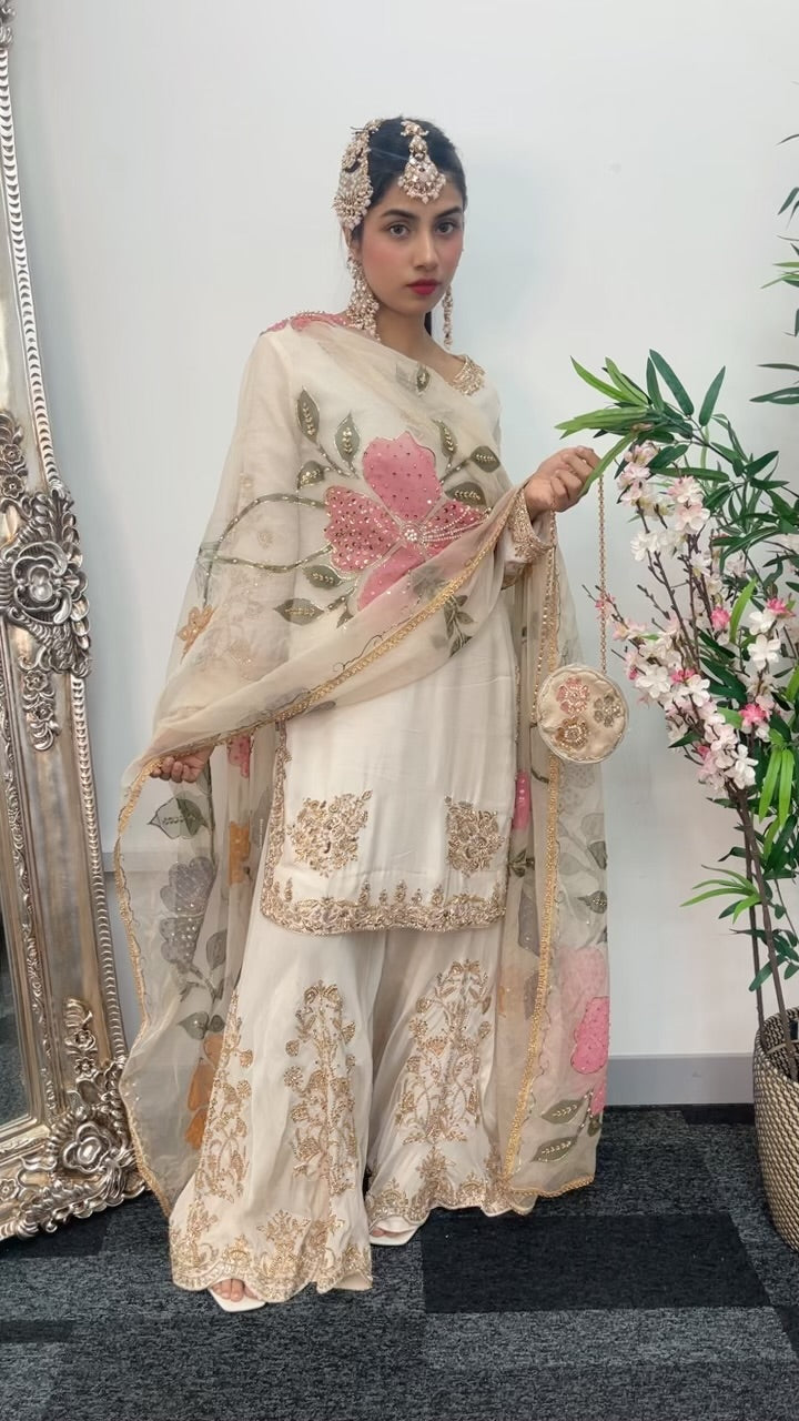 (Preorder 4 weeks) - ISHQ - Off white - Cream