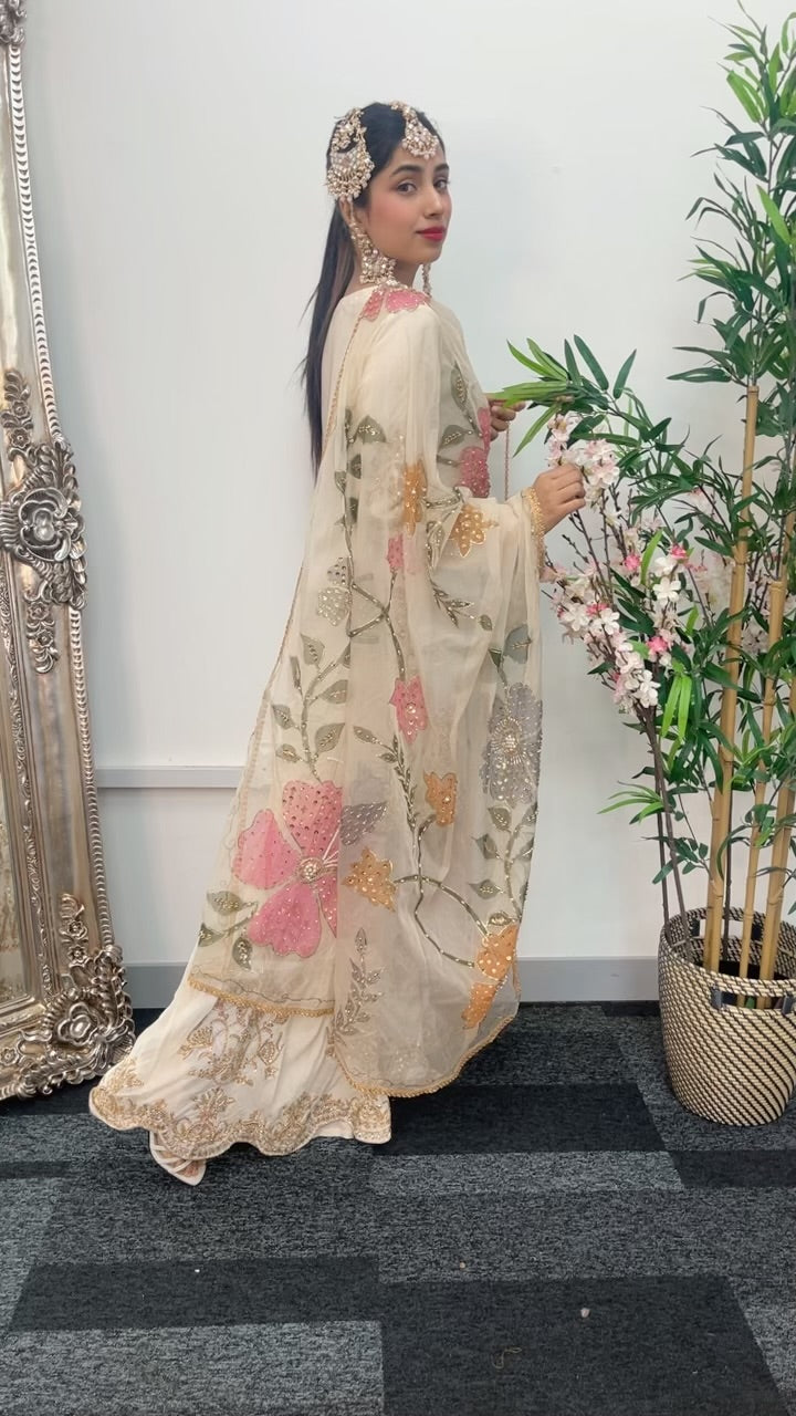 (Preorder 4 weeks) - ISHQ - Off white - Cream