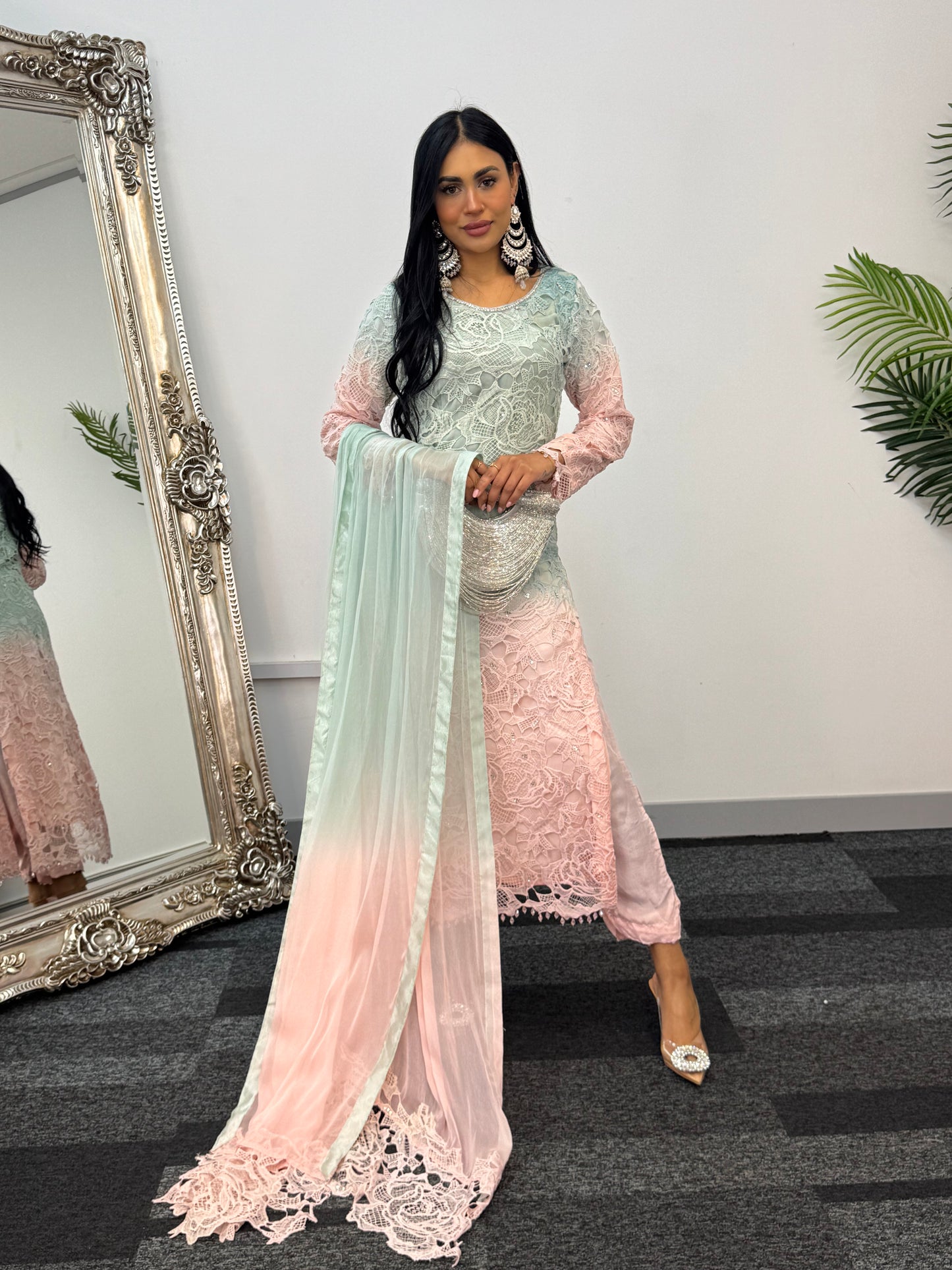 Parisa - Ombre Lacy Crochet - pink -