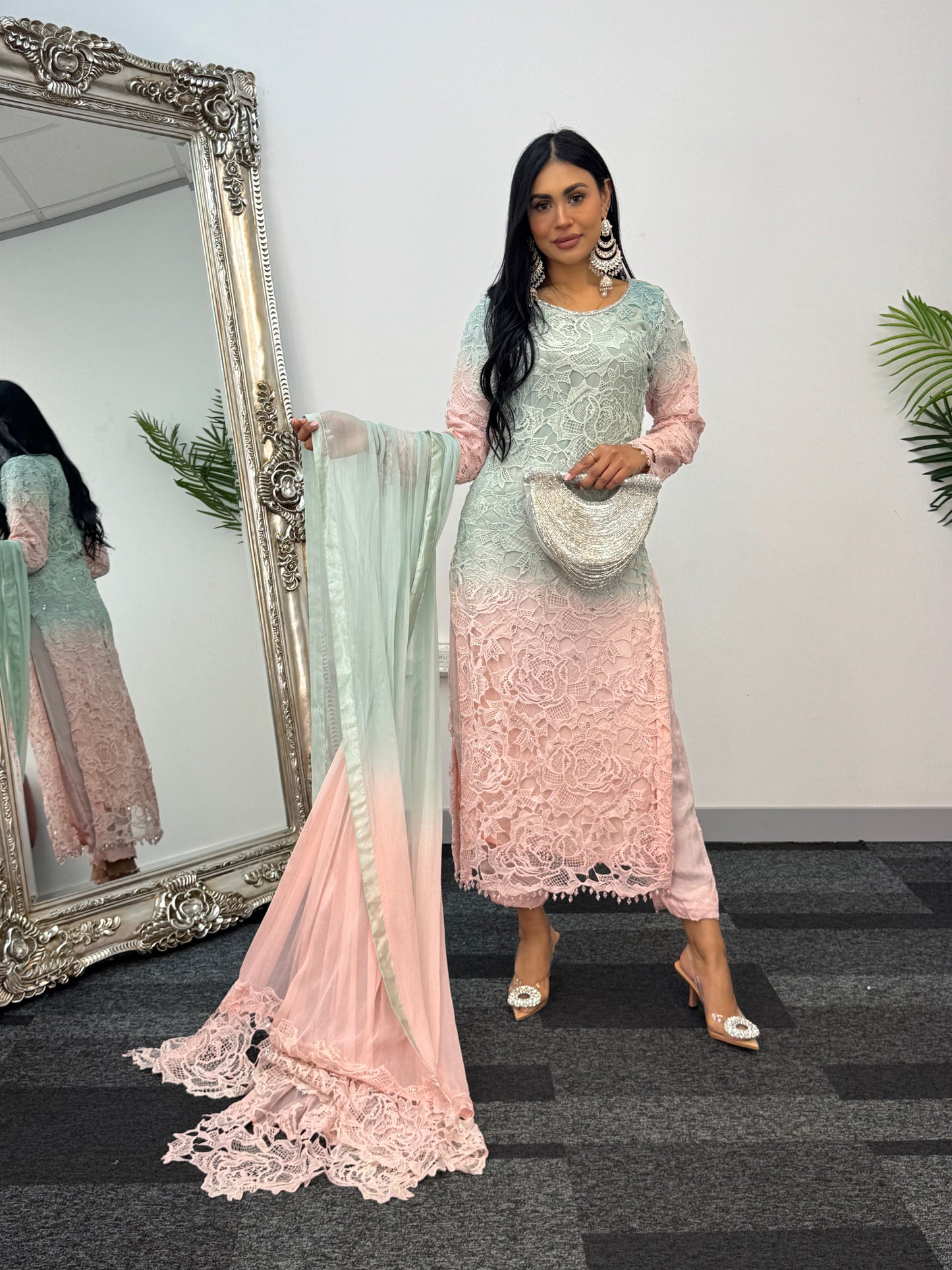 Parisa - Ombre Lacy Crochet - pink -