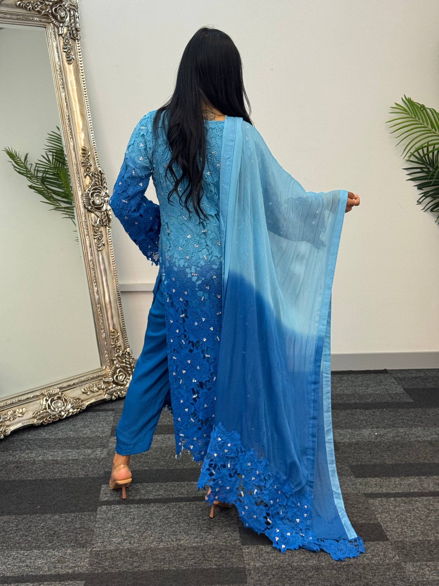 Parisa - Ombre Lacy Crochet - Blue