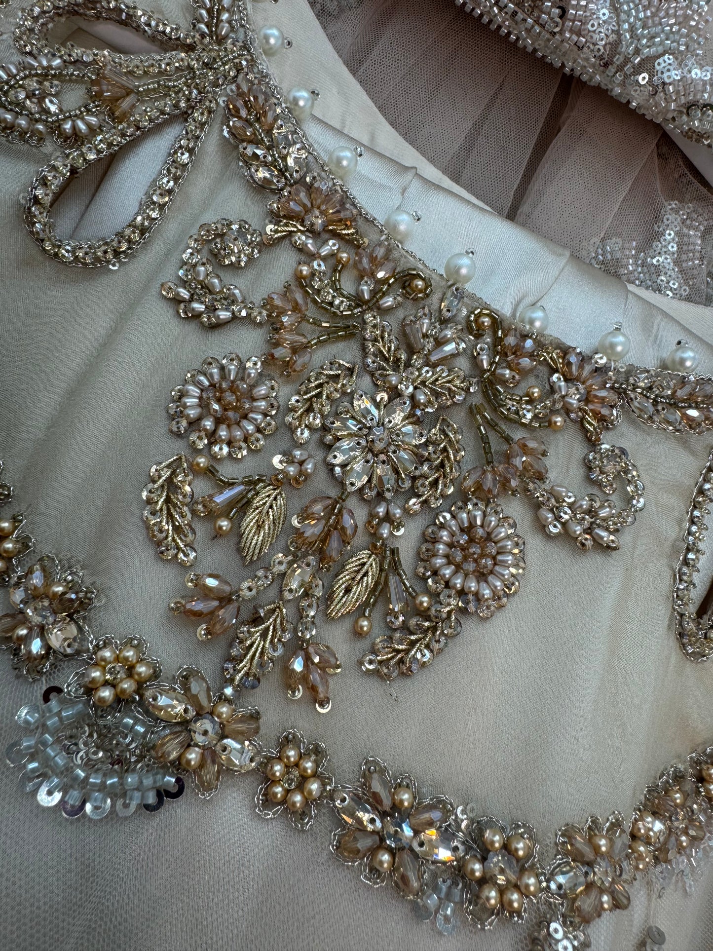 Mastani - Cut Dana Net - Nude gold