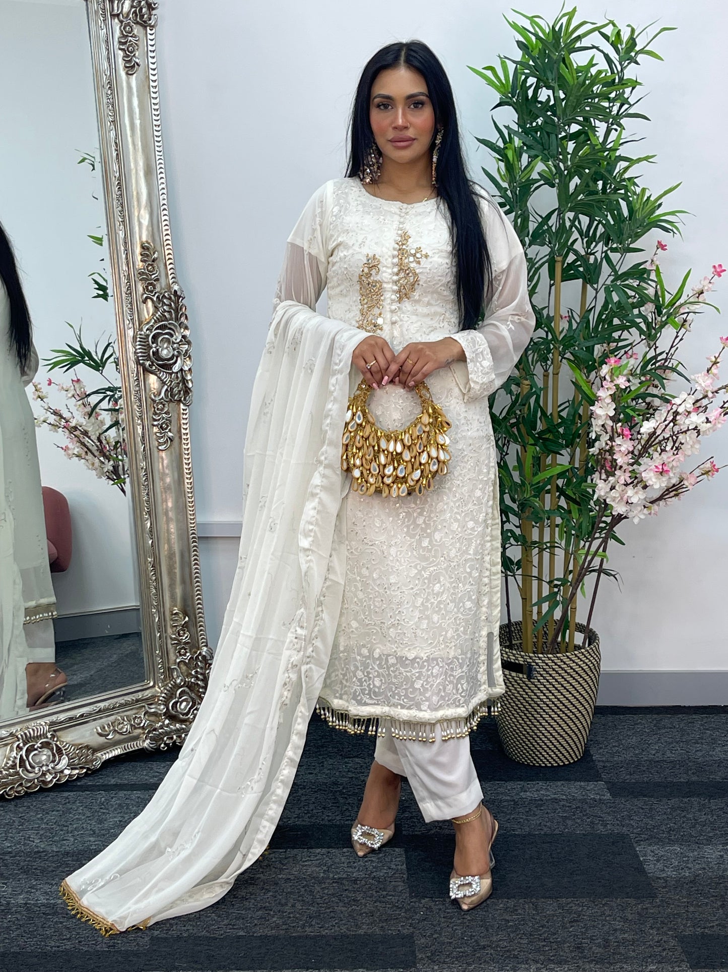 Pearls  - Ivory- Off white - V