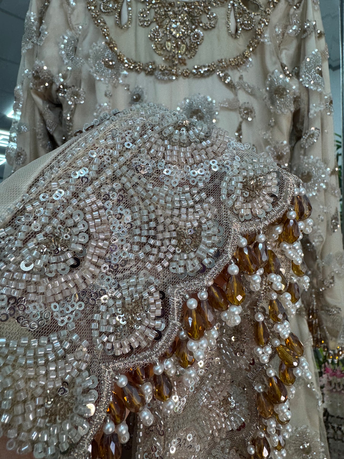 Mastani - Cut Dana Net - Nude gold