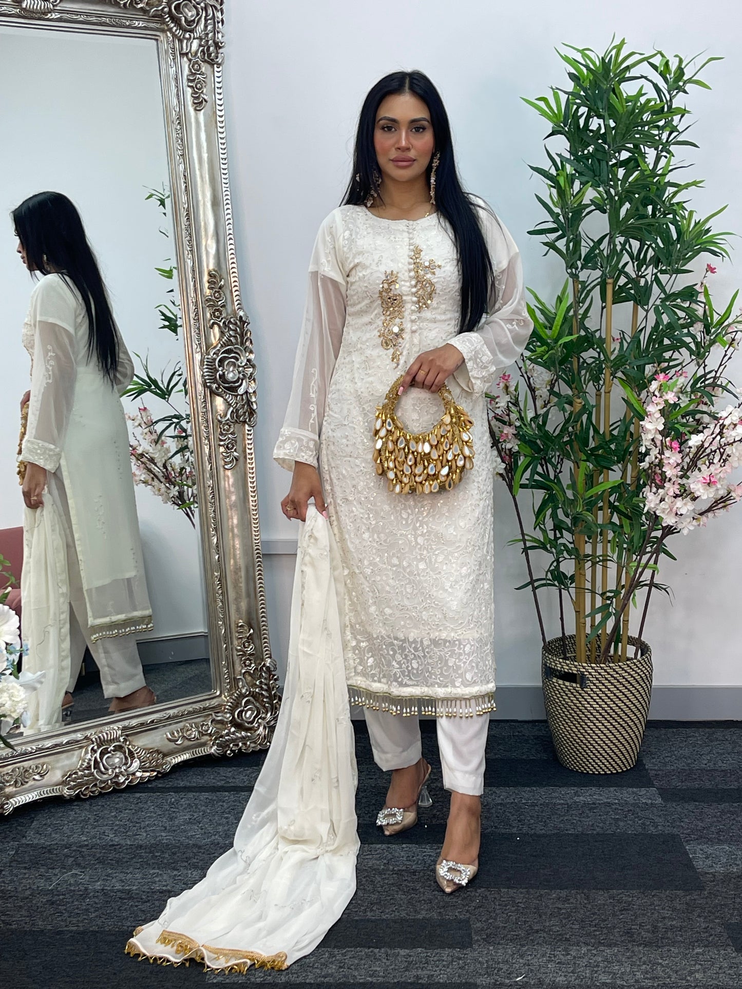 Pearls  - Ivory- Off white - V