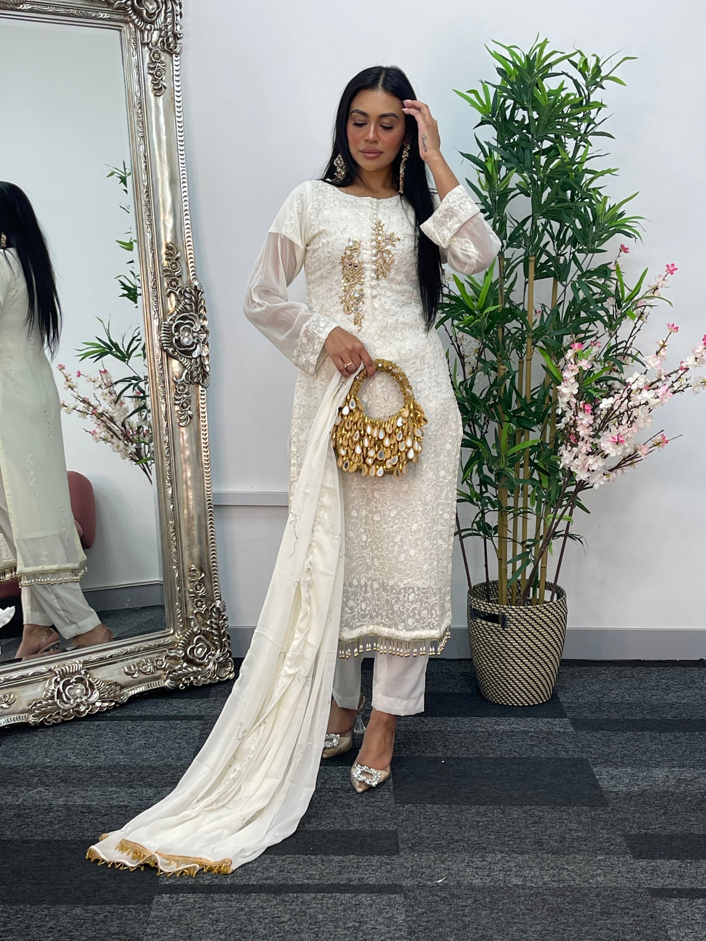 Pearls  - Ivory- Off white - V