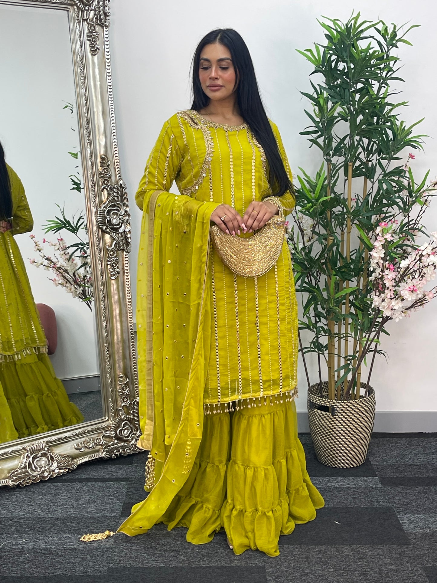 Farshi Garara Dhani - Farshee - J