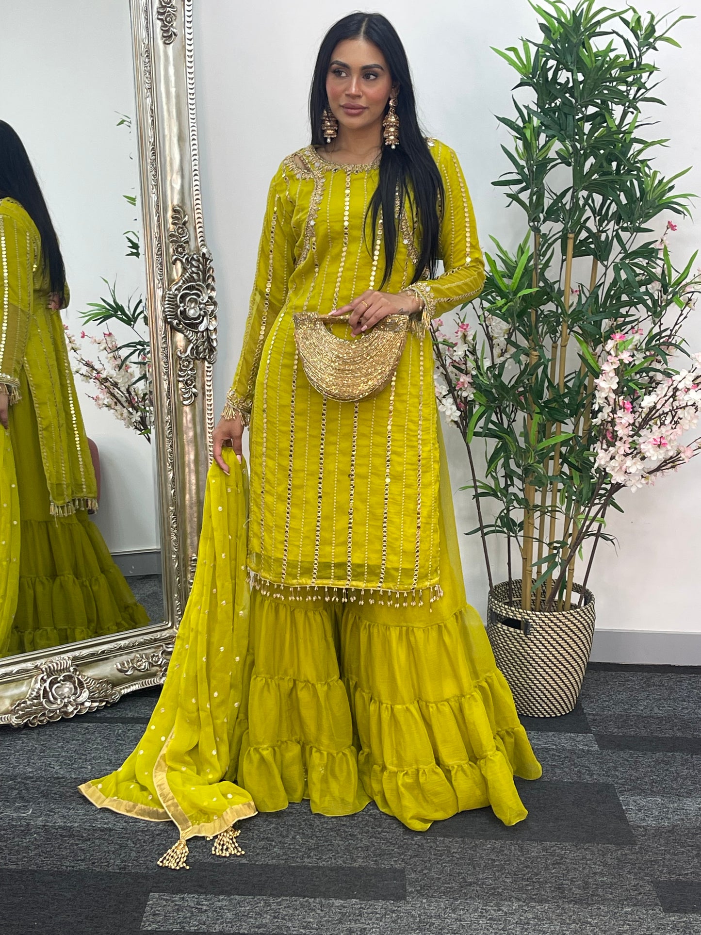 Farshi Garara Dhani - Farshee - J