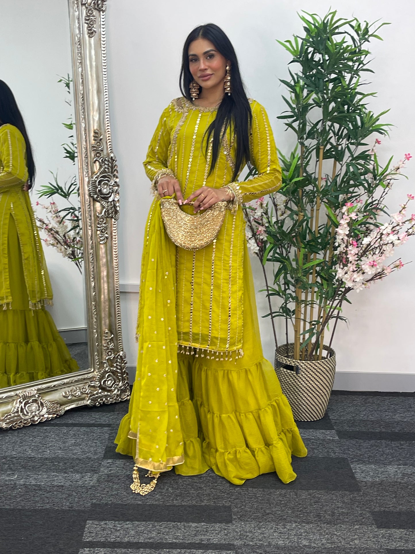 Farshi Garara Dhani - Farshee - J