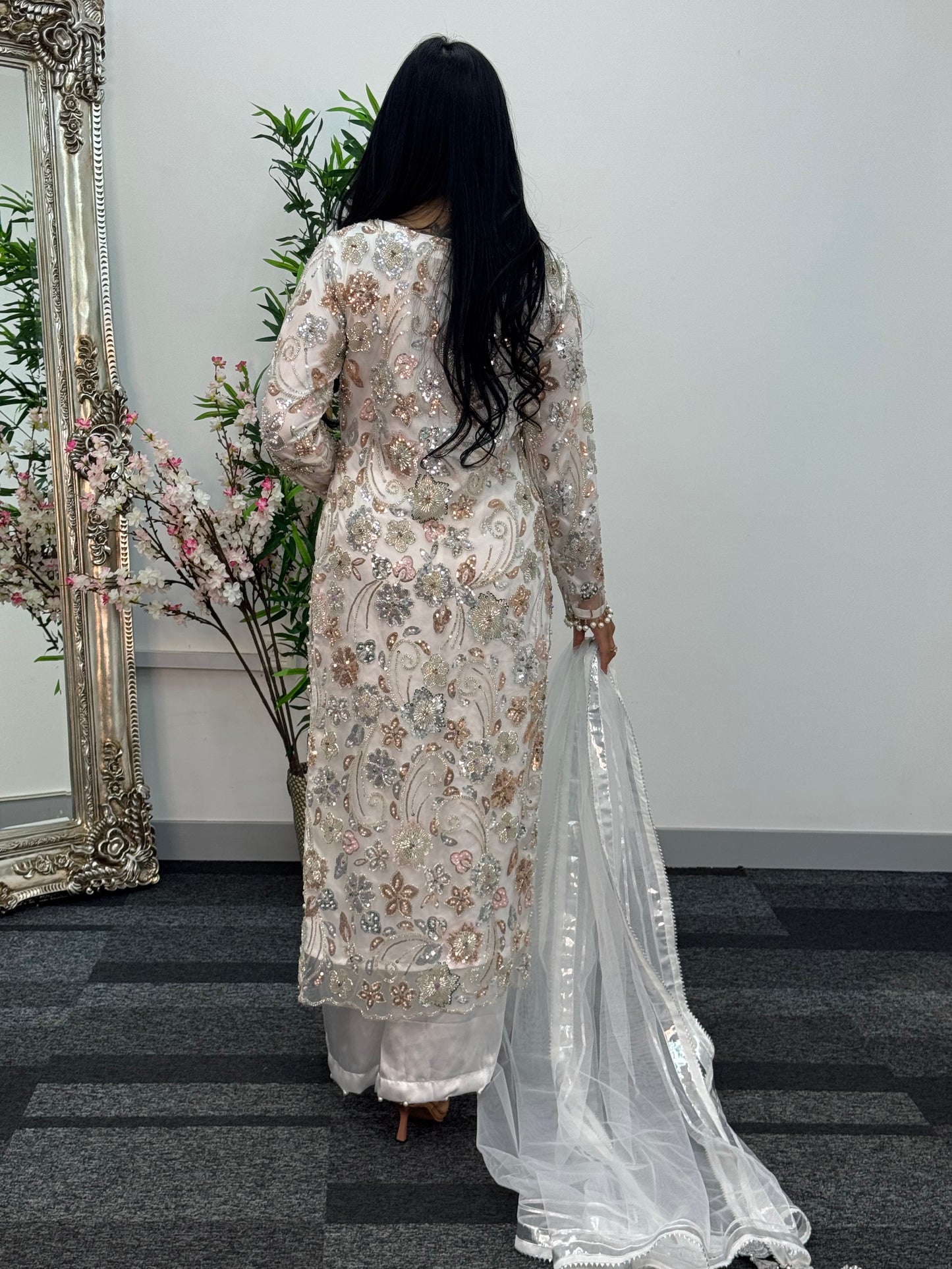 Bindi - Cutdana Net - white