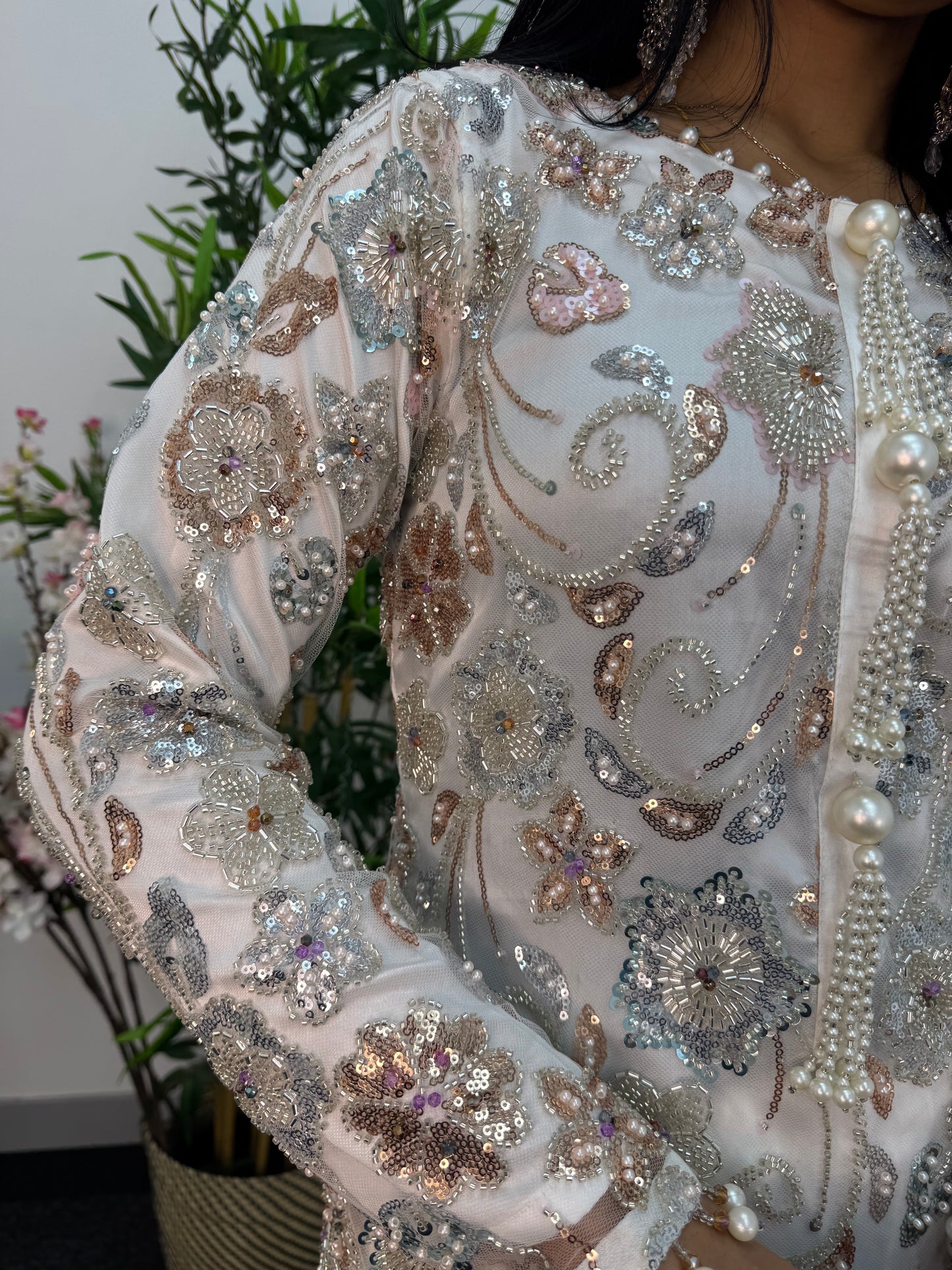 Bindi - Cutdana Net - white