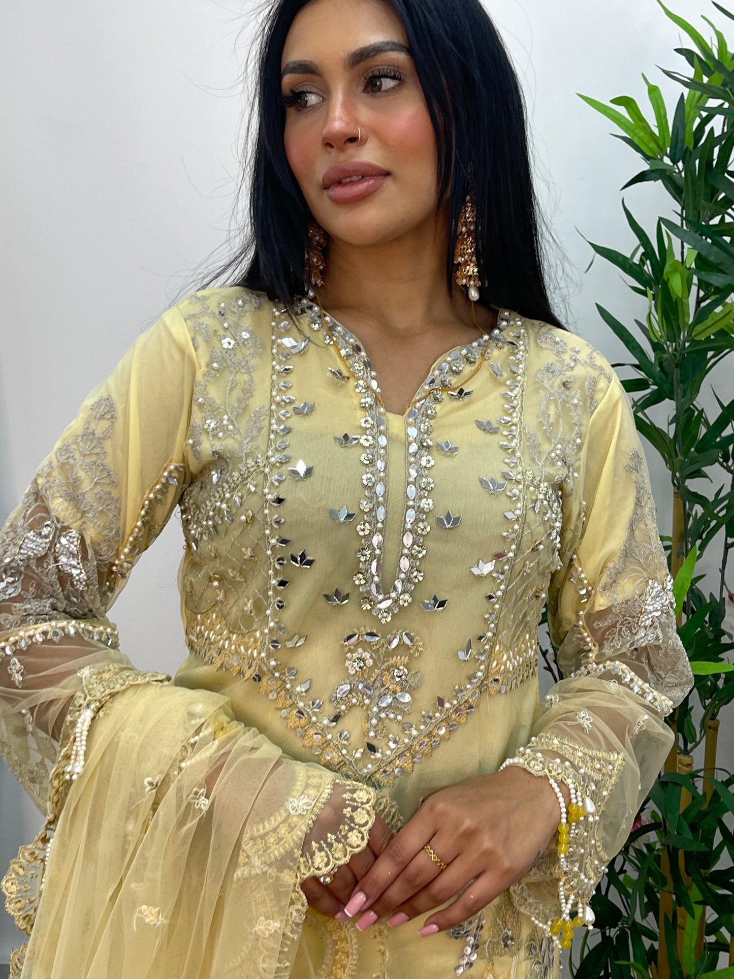 Butter Yellow - Zaha