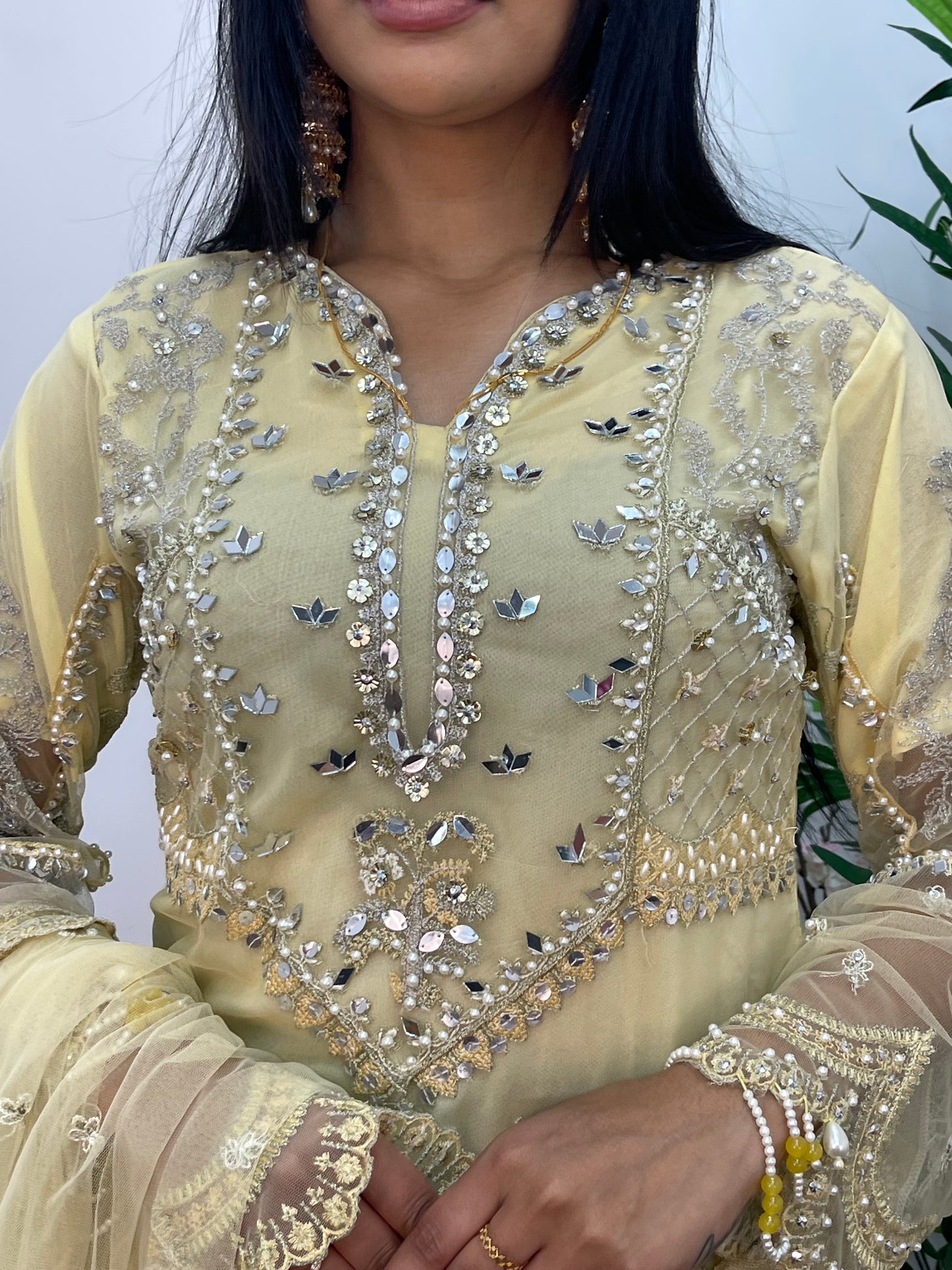 Butter Yellow - Zaha