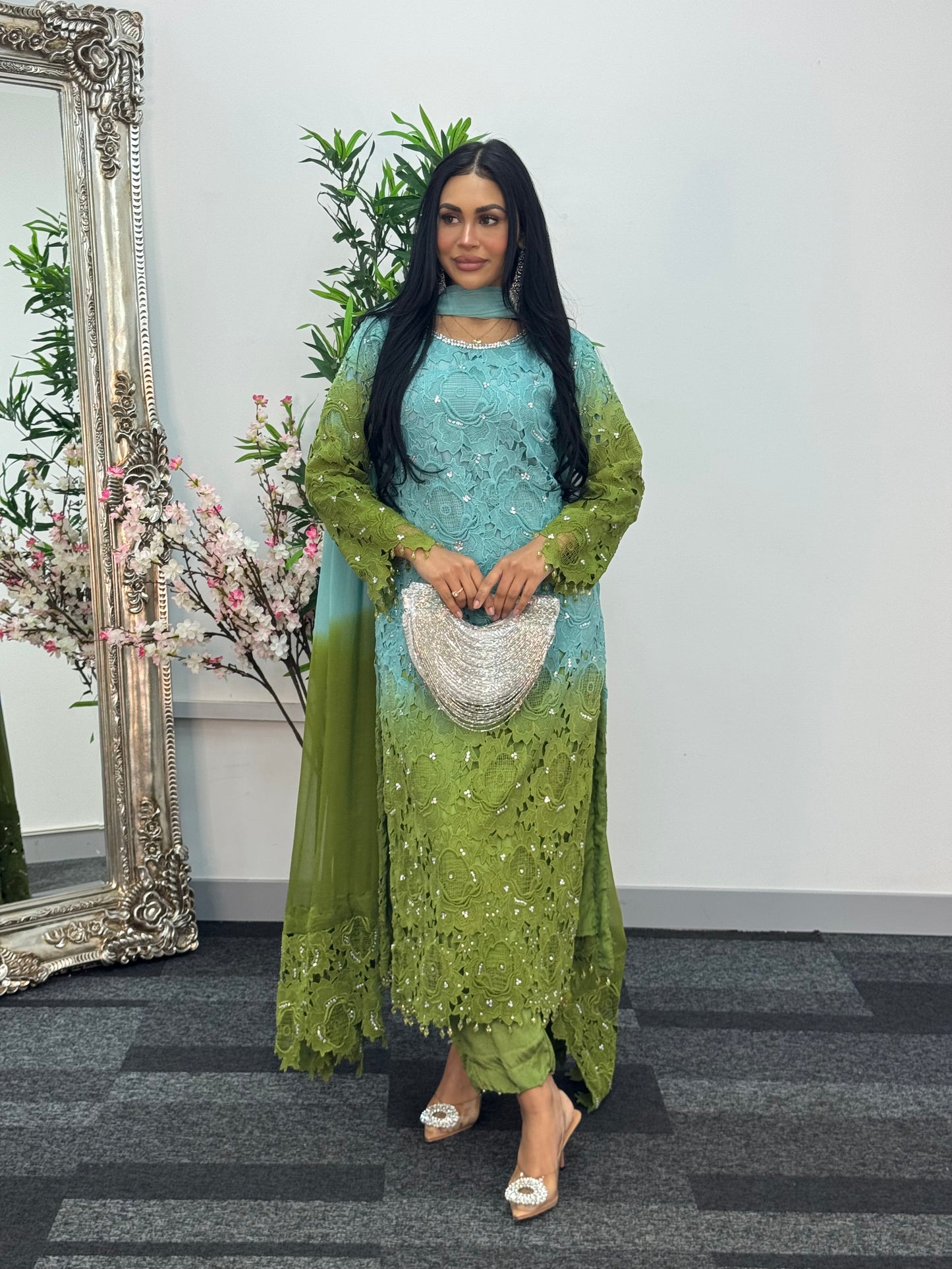(Preorder Now) Parisa - Ombre Lacy Crochet -