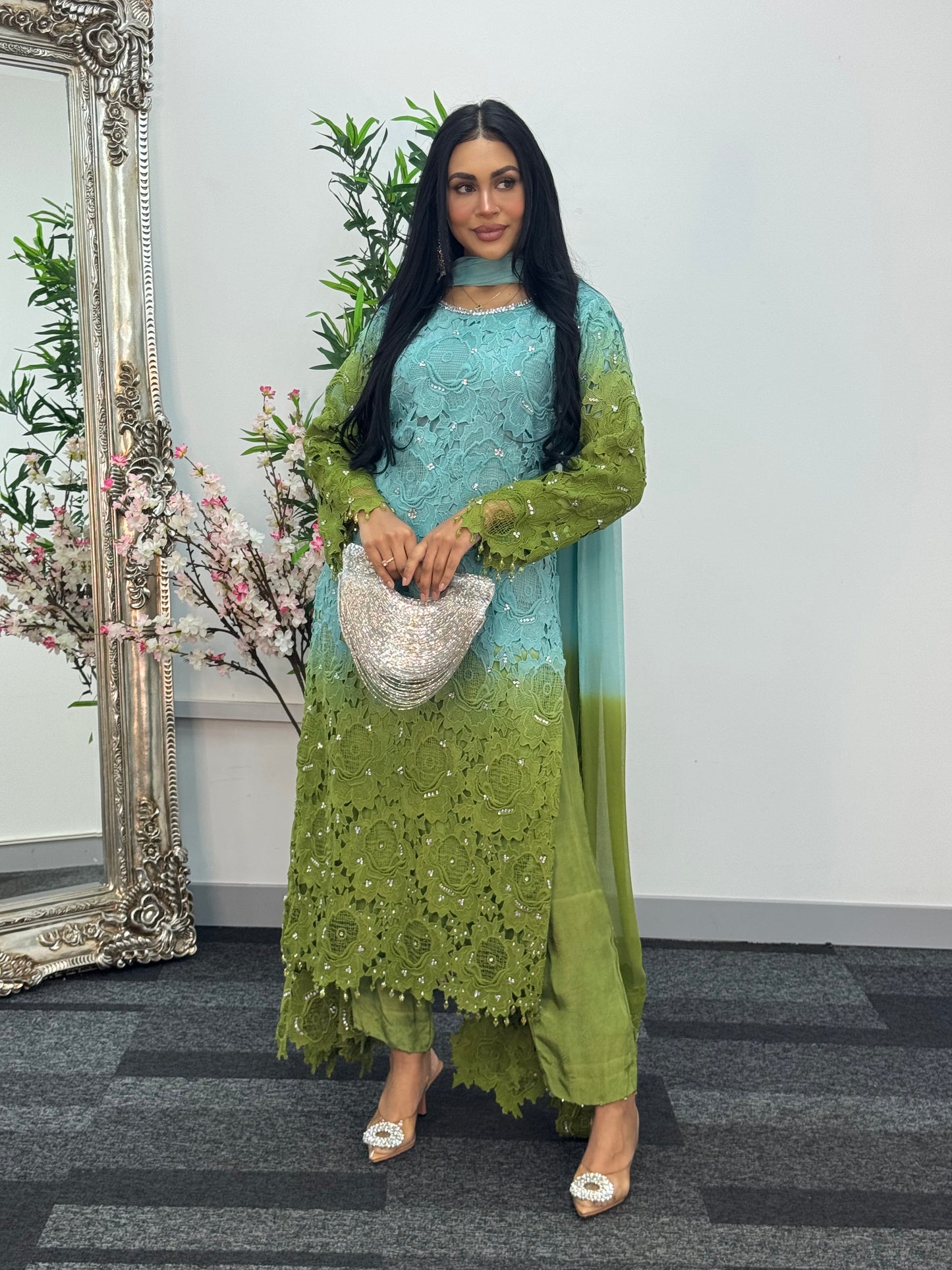 Parisa - Ombre Lacy Crochet -