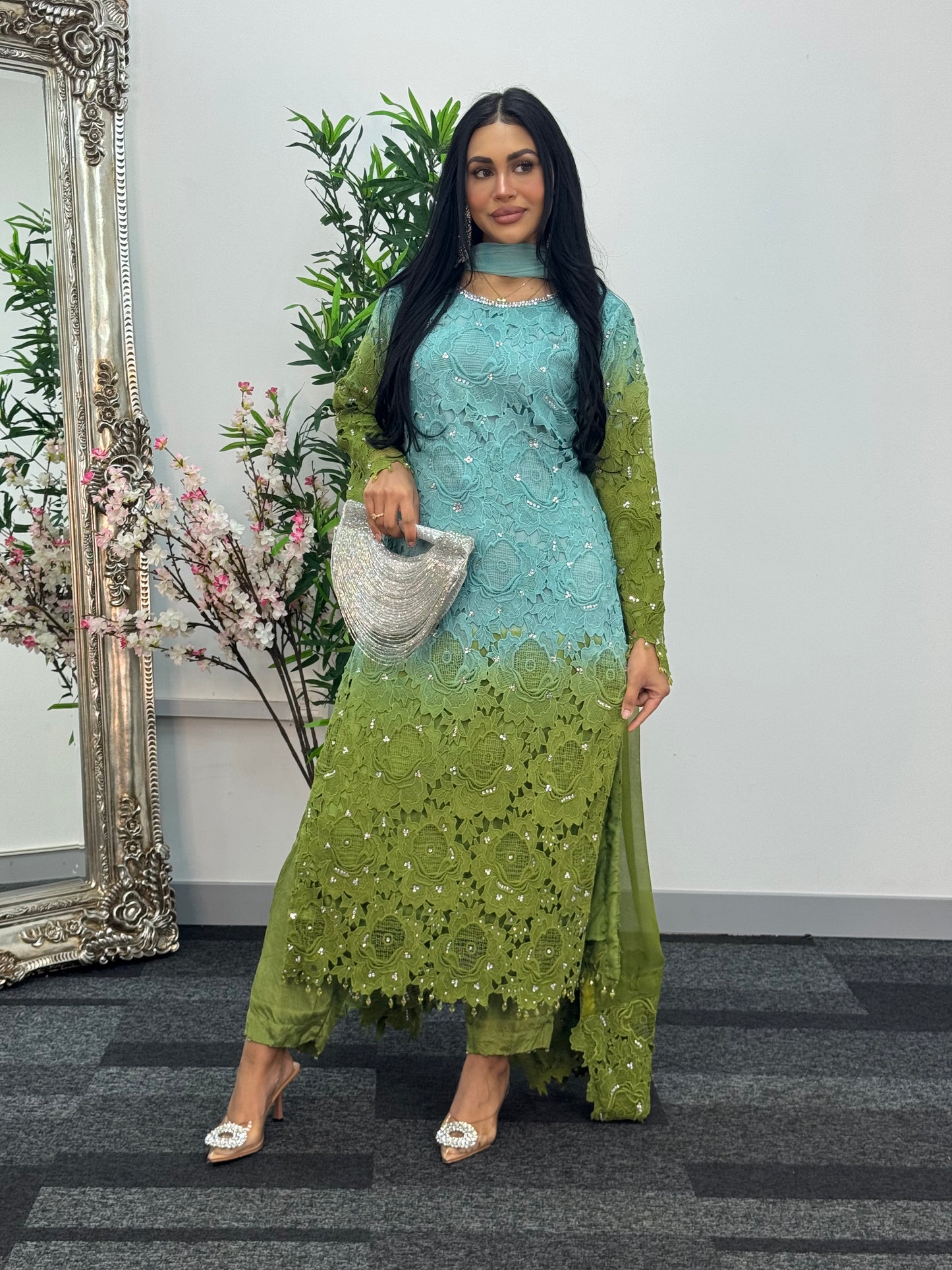 Parisa - Ombre Lacy Crochet -