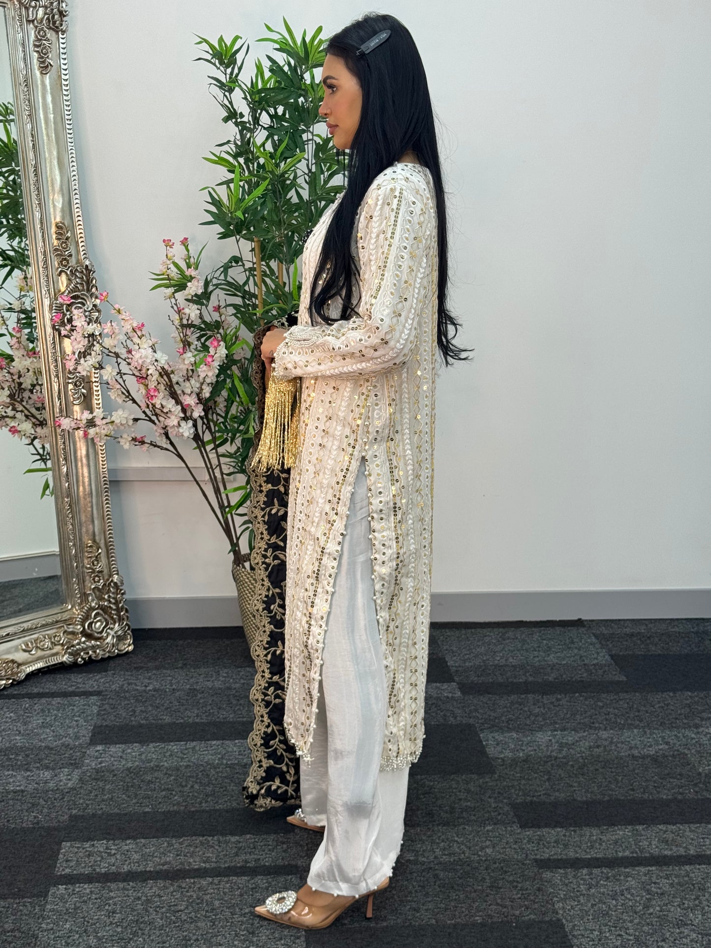 Shama -