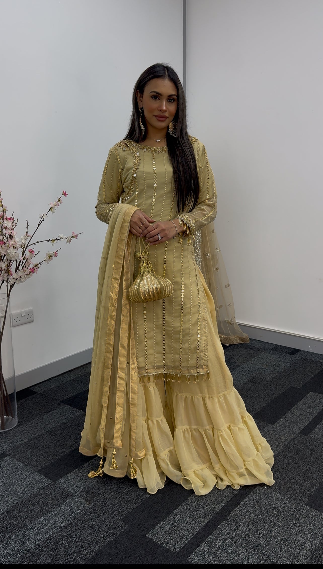 Farshi Garara Beige - Gold Farshee Garara - J