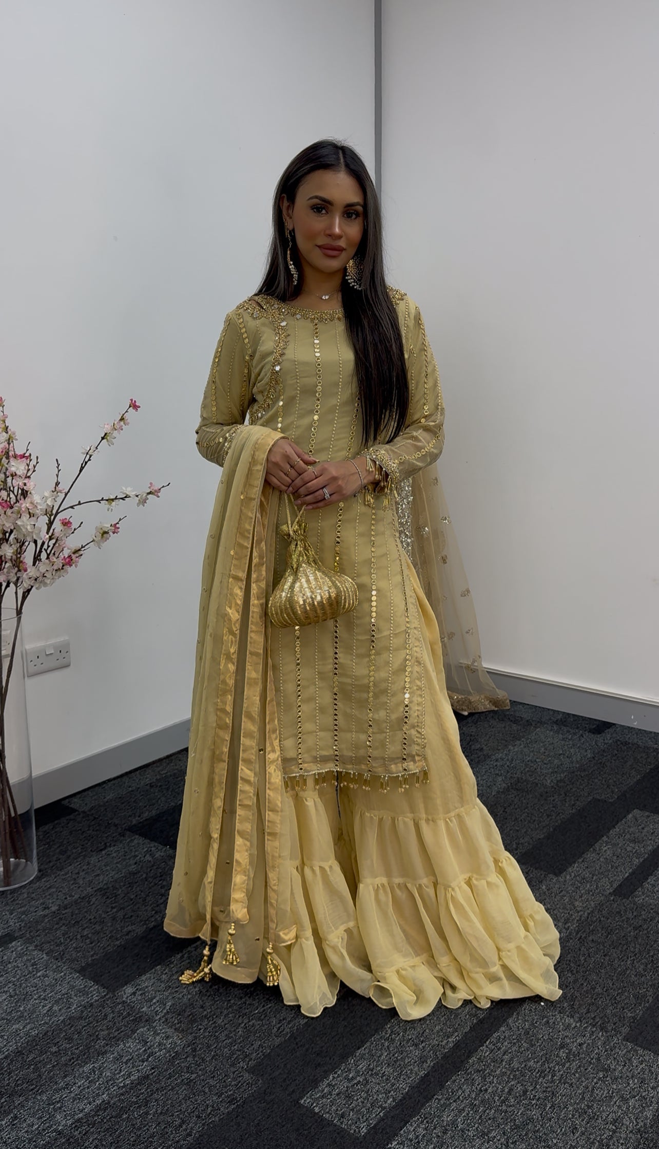 Farshi Garara Beige - Gold Farshee Garara - J