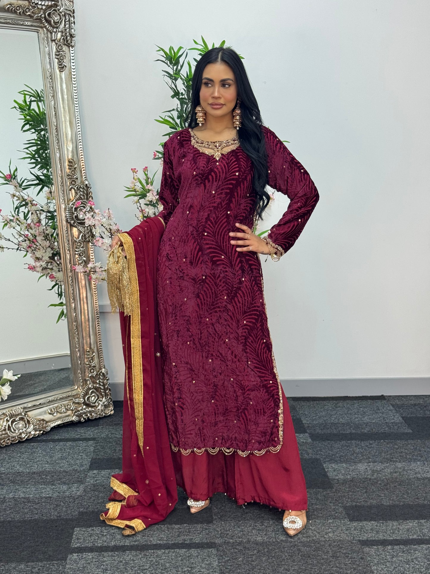 Suhana  - maroon Plachi - AA