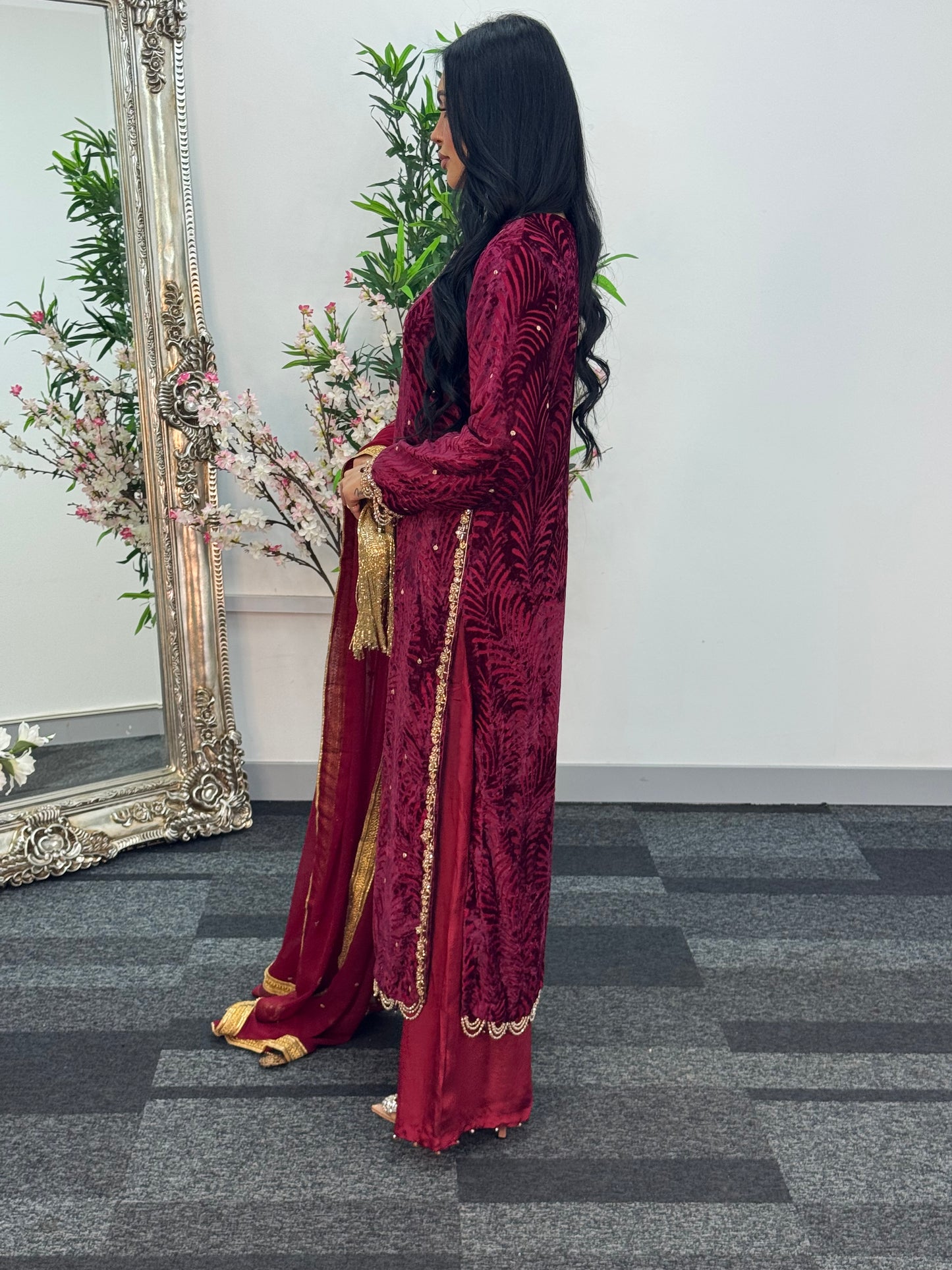 Suhana  - maroon Plachi - AA